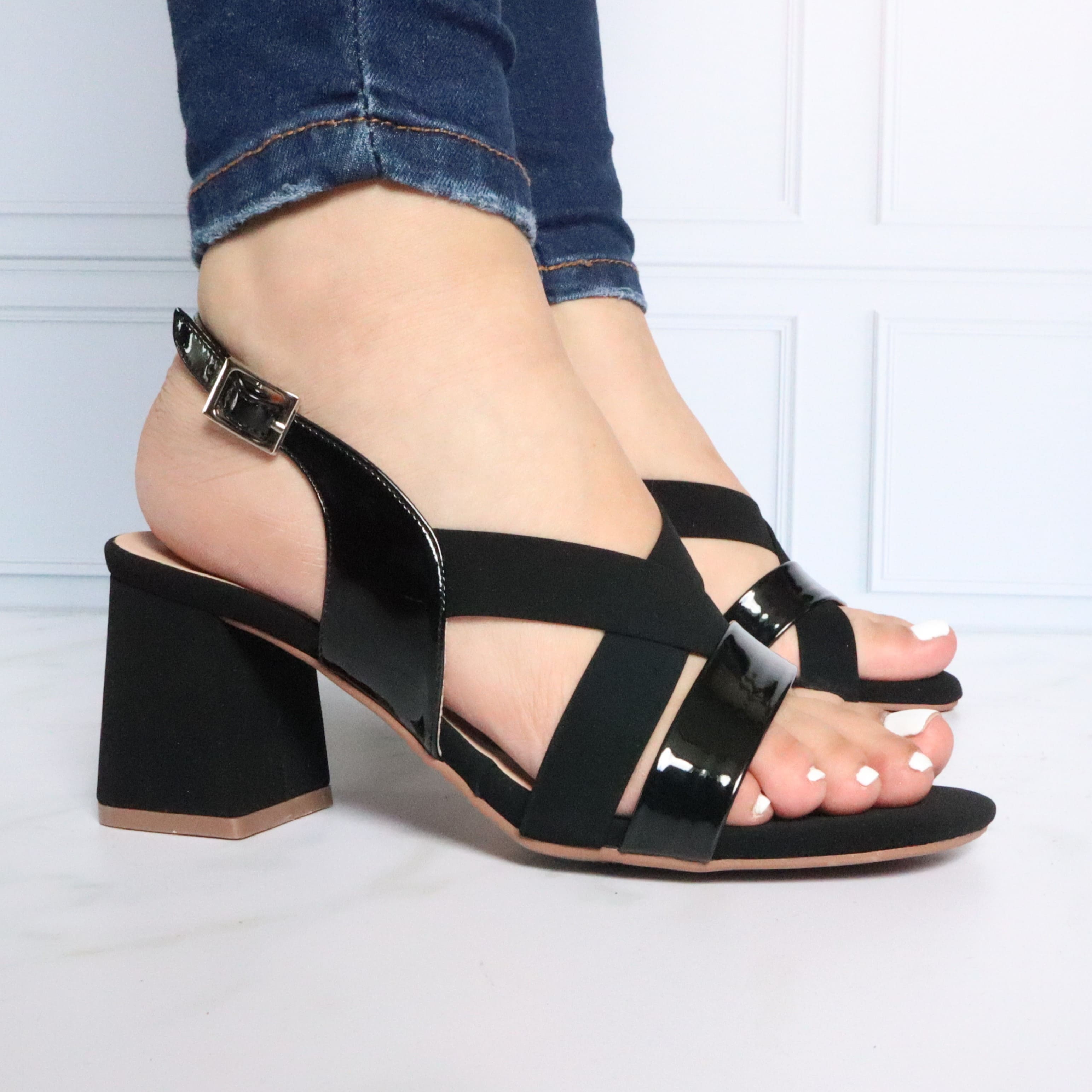 Sandalia para mujer 711-Z522