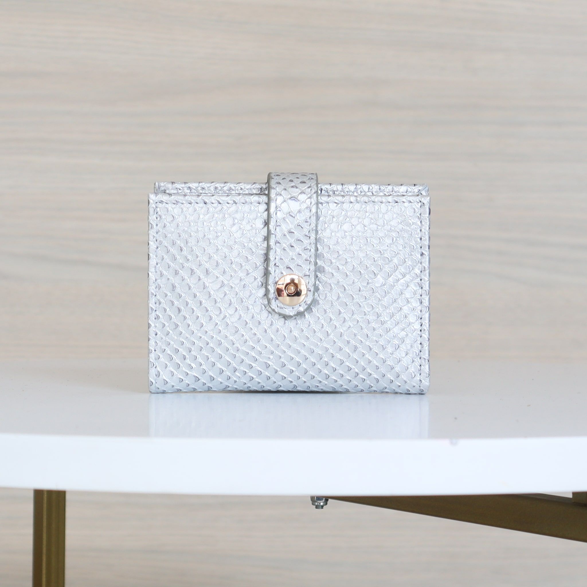 Billetera pequeña plata cuero para mujer BI-T97