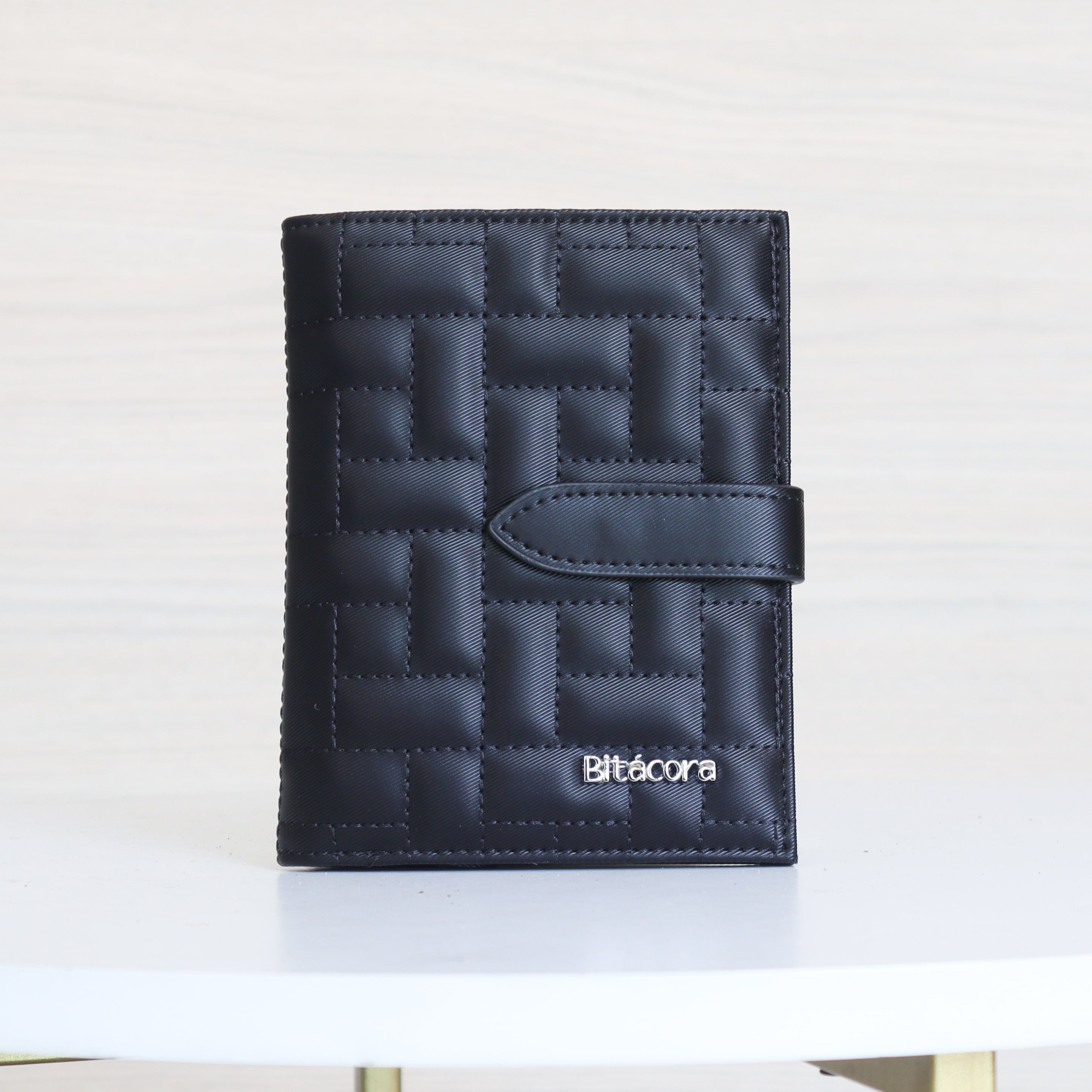 Billetera/ pasaporte negro para mujer BI-2198