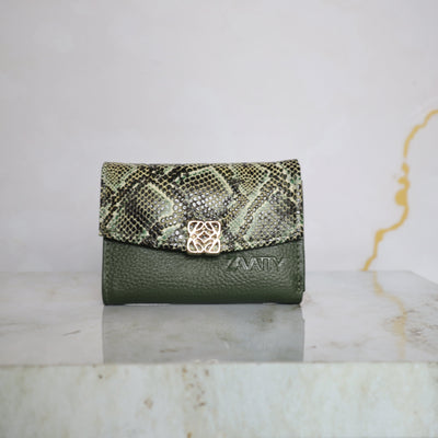 Billetera mediana verde cuero para mujer BI8824