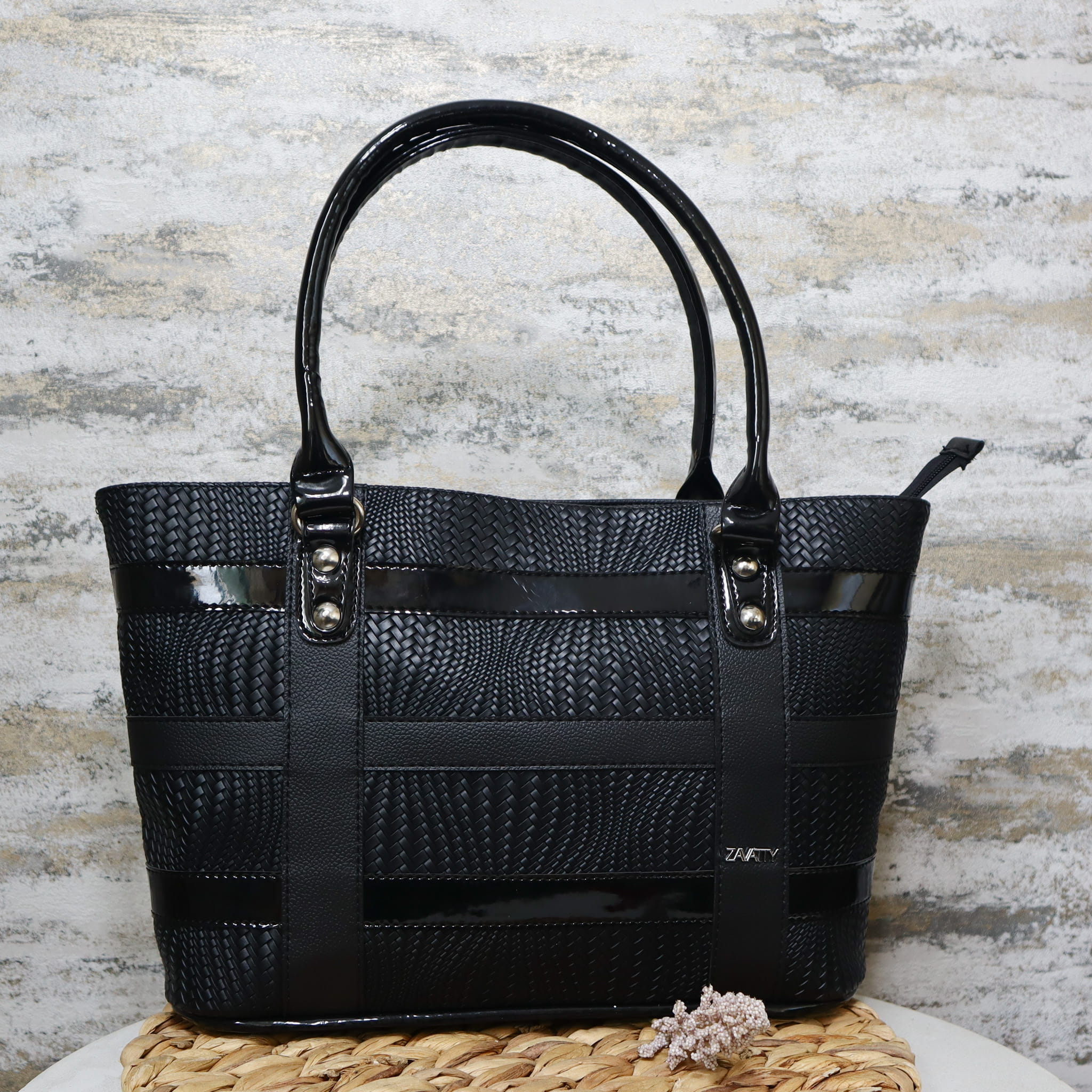 Bolso negro bomboy x charol para mujer BOL444
