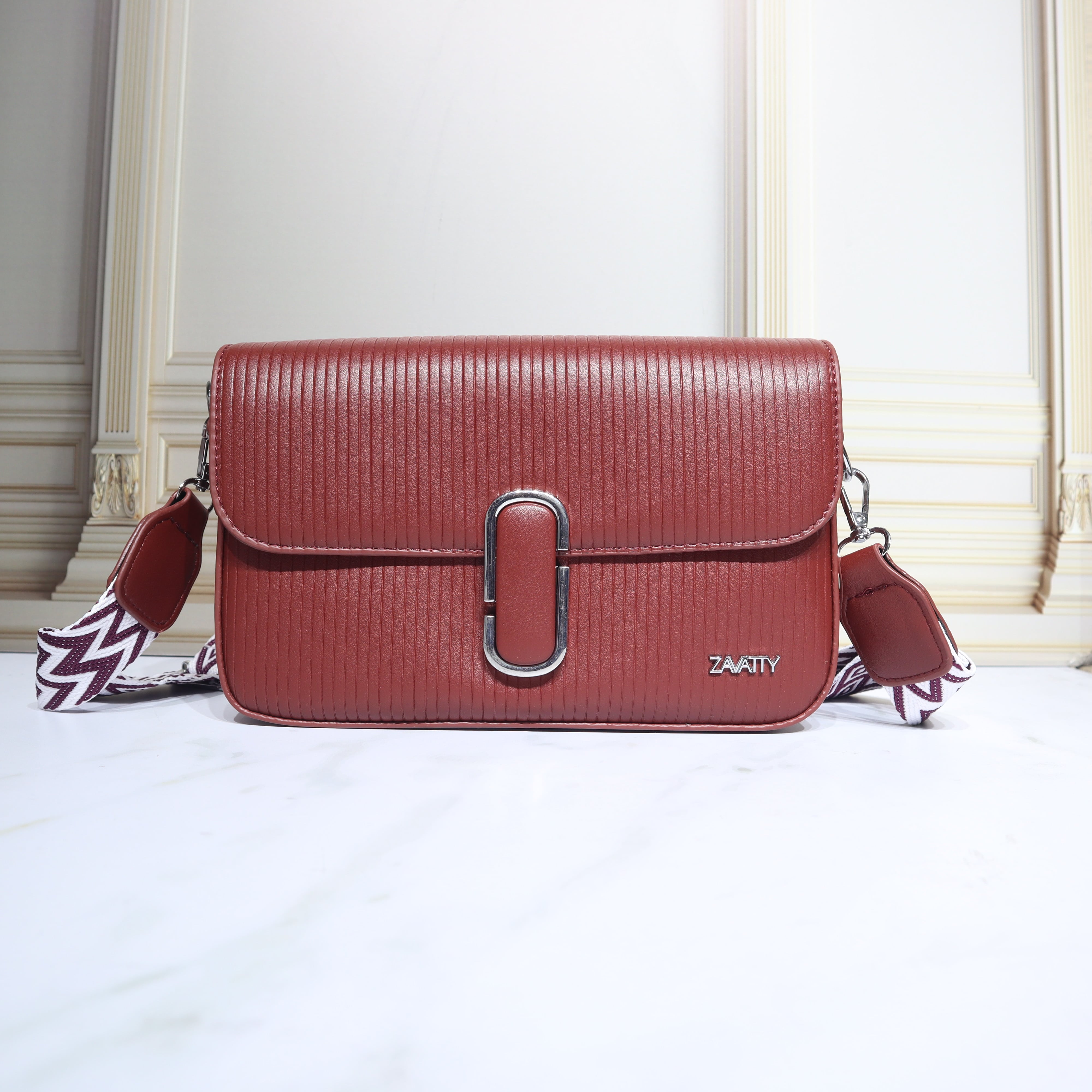 Bolso pequeño taupe para mujer BOLZ2473