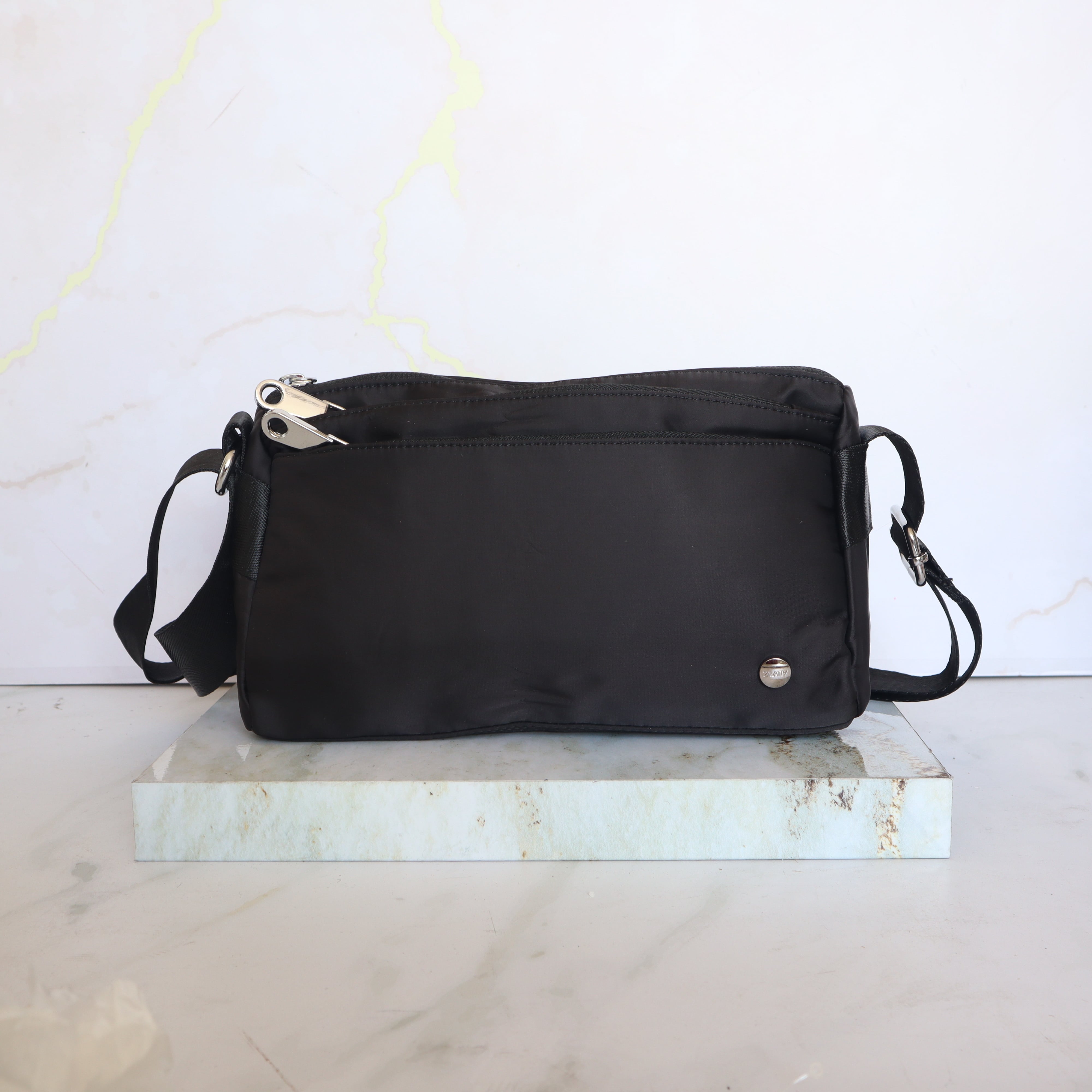 Bolso pequeño negro para mujer BOLZ830