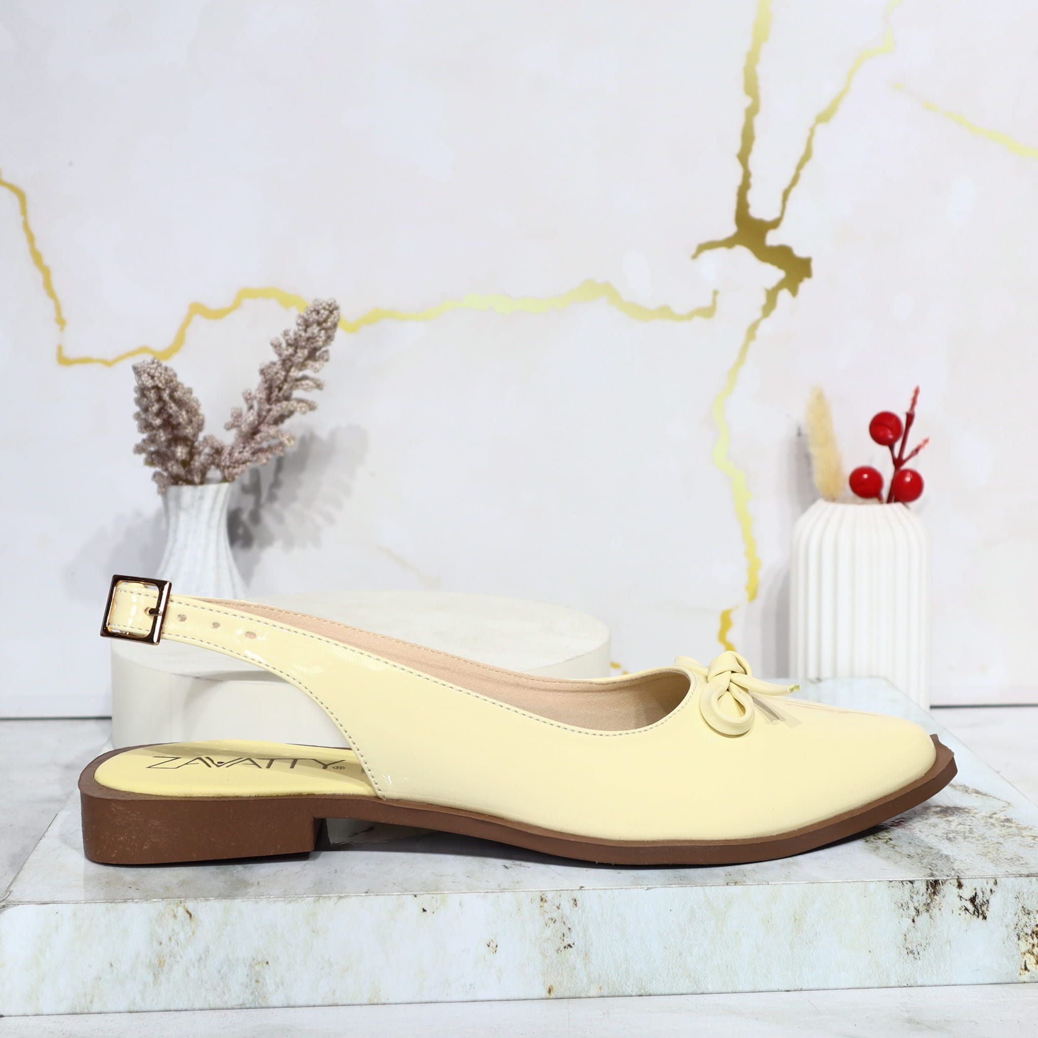 Baleta amarillo charol para mujer 0186-Z722