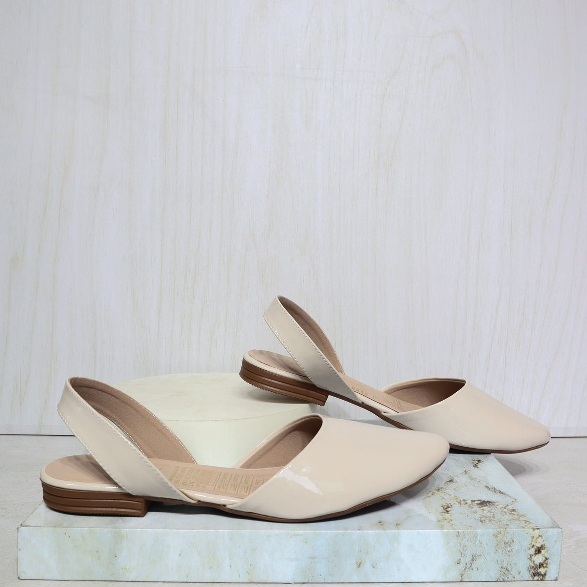 Baleta cerrada beige para mujer 1865-Z147