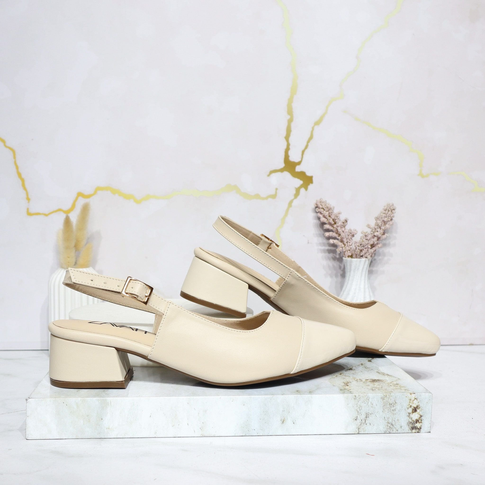 Tacon beige x charol para mujer 435C-Z610