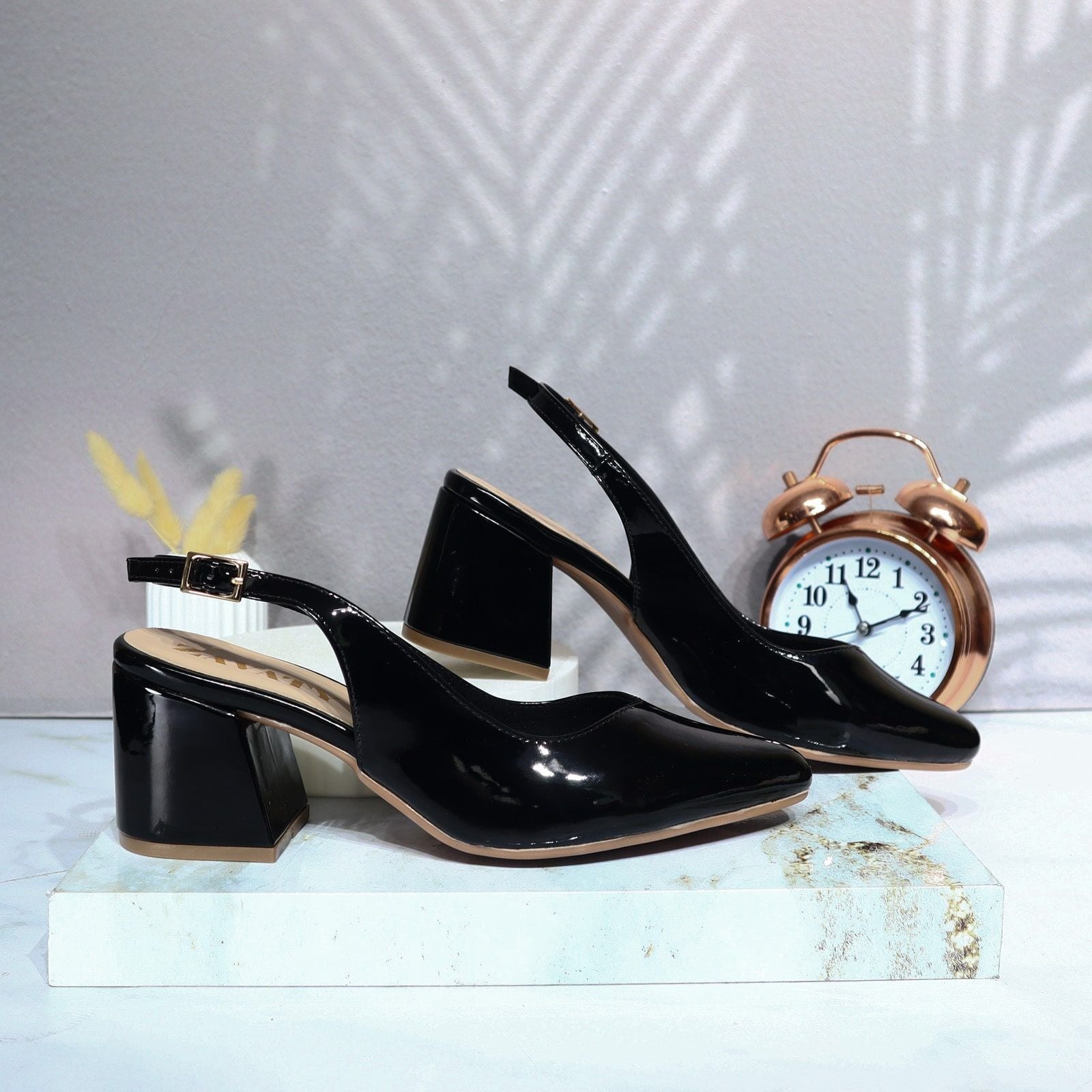 Tacon negro charol para mujer 5577-Z134