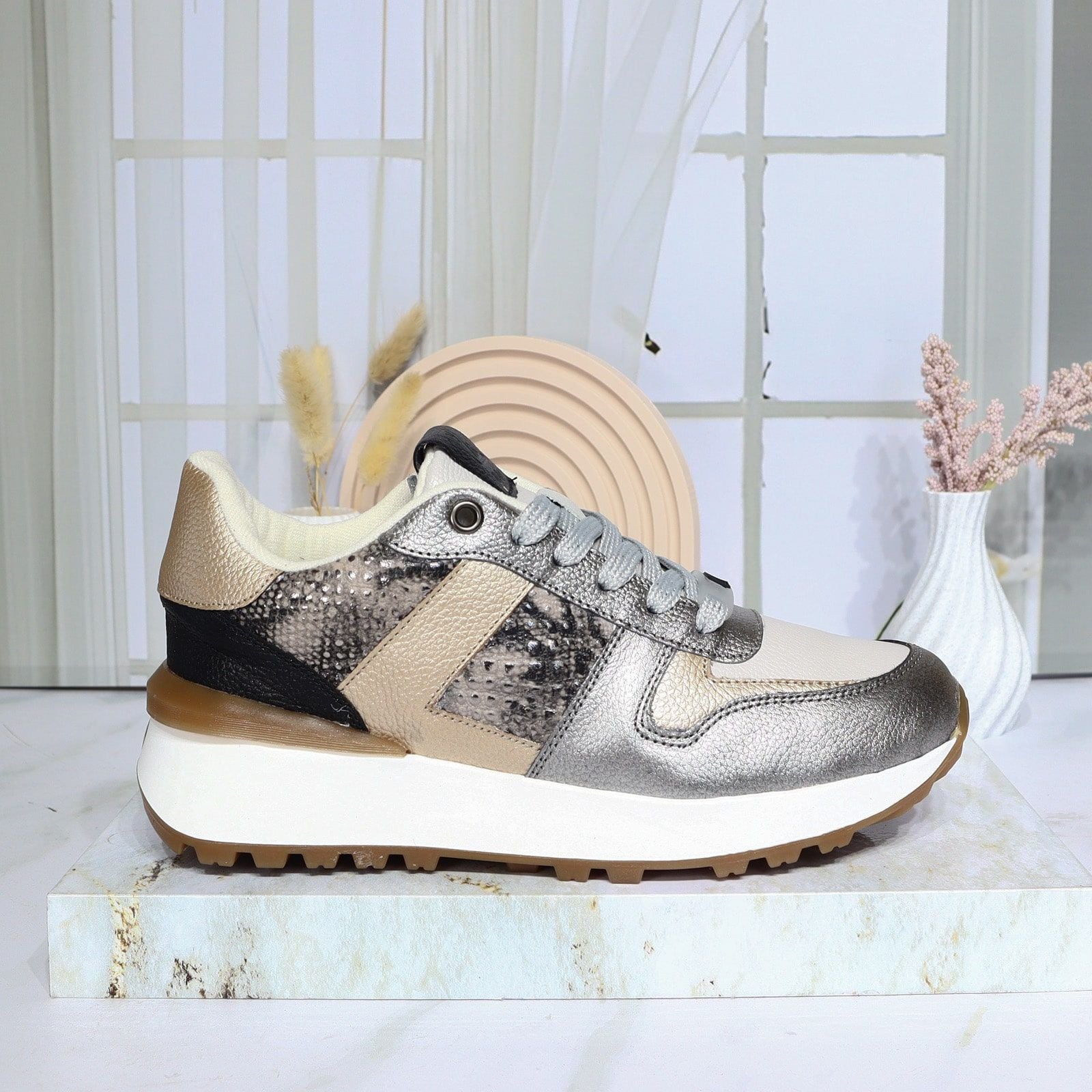 Tenis fusil x dorado para mujer TAC950