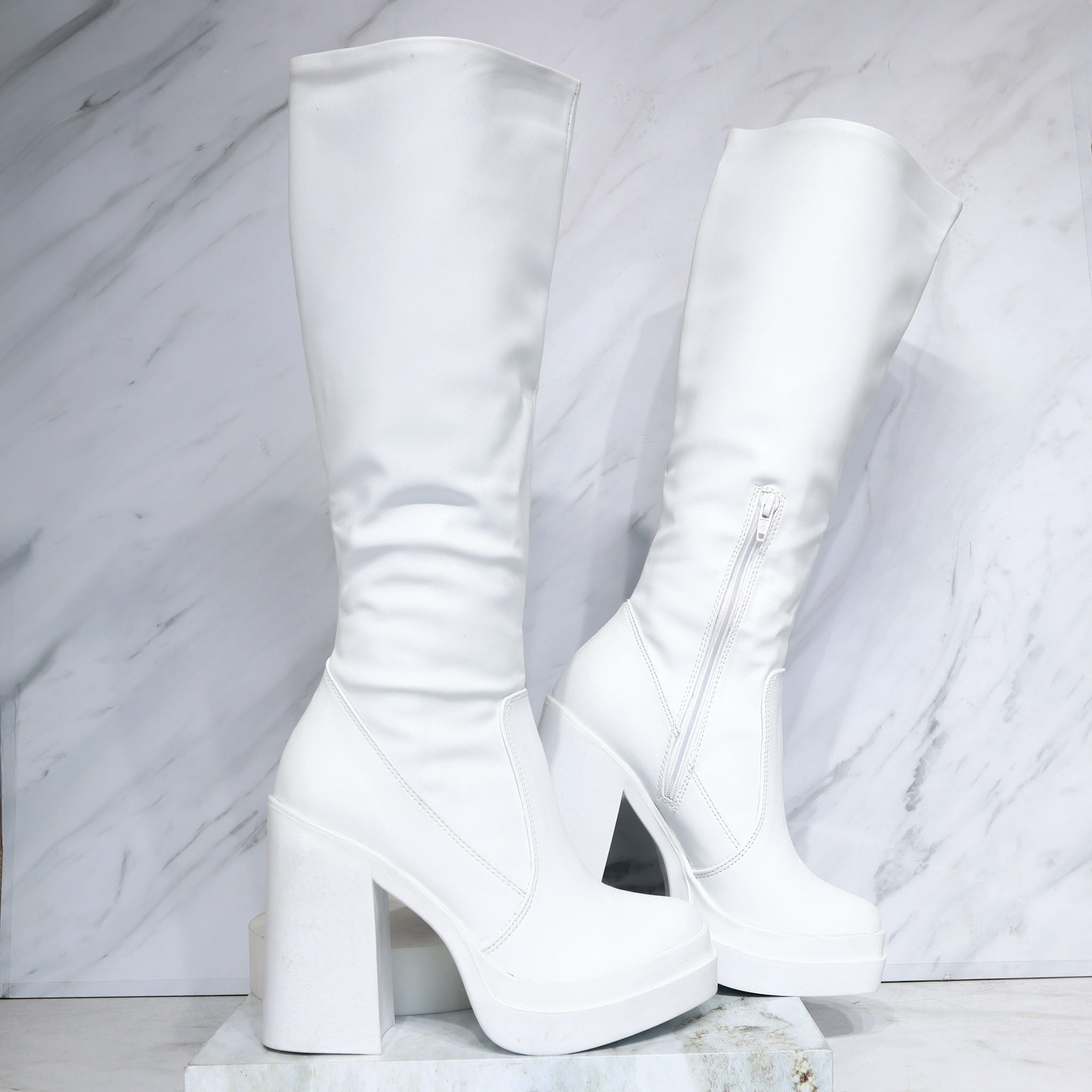 Bota tacon 5 1/2 blanco para mujer 080-Z279