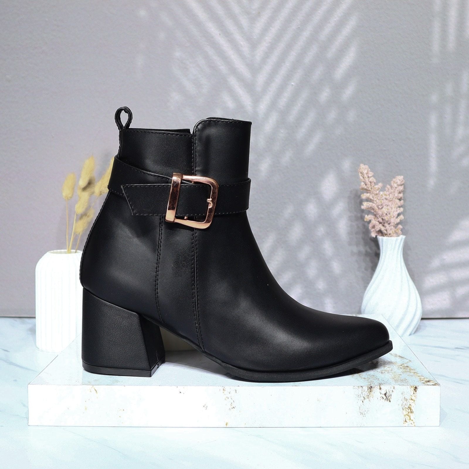 Botin negro para mujer 1101-Z126