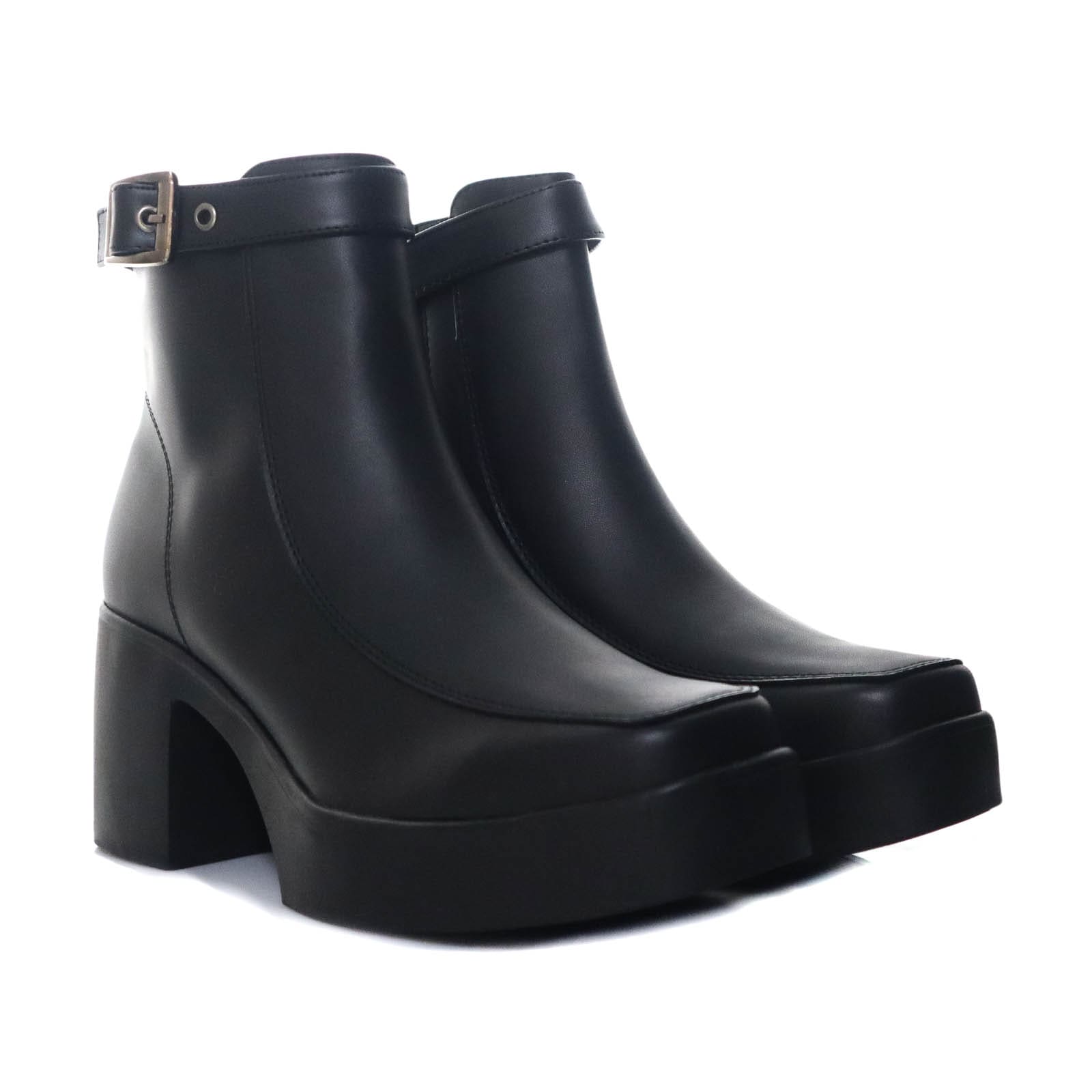 Botin negro para mujer 24123-Z22