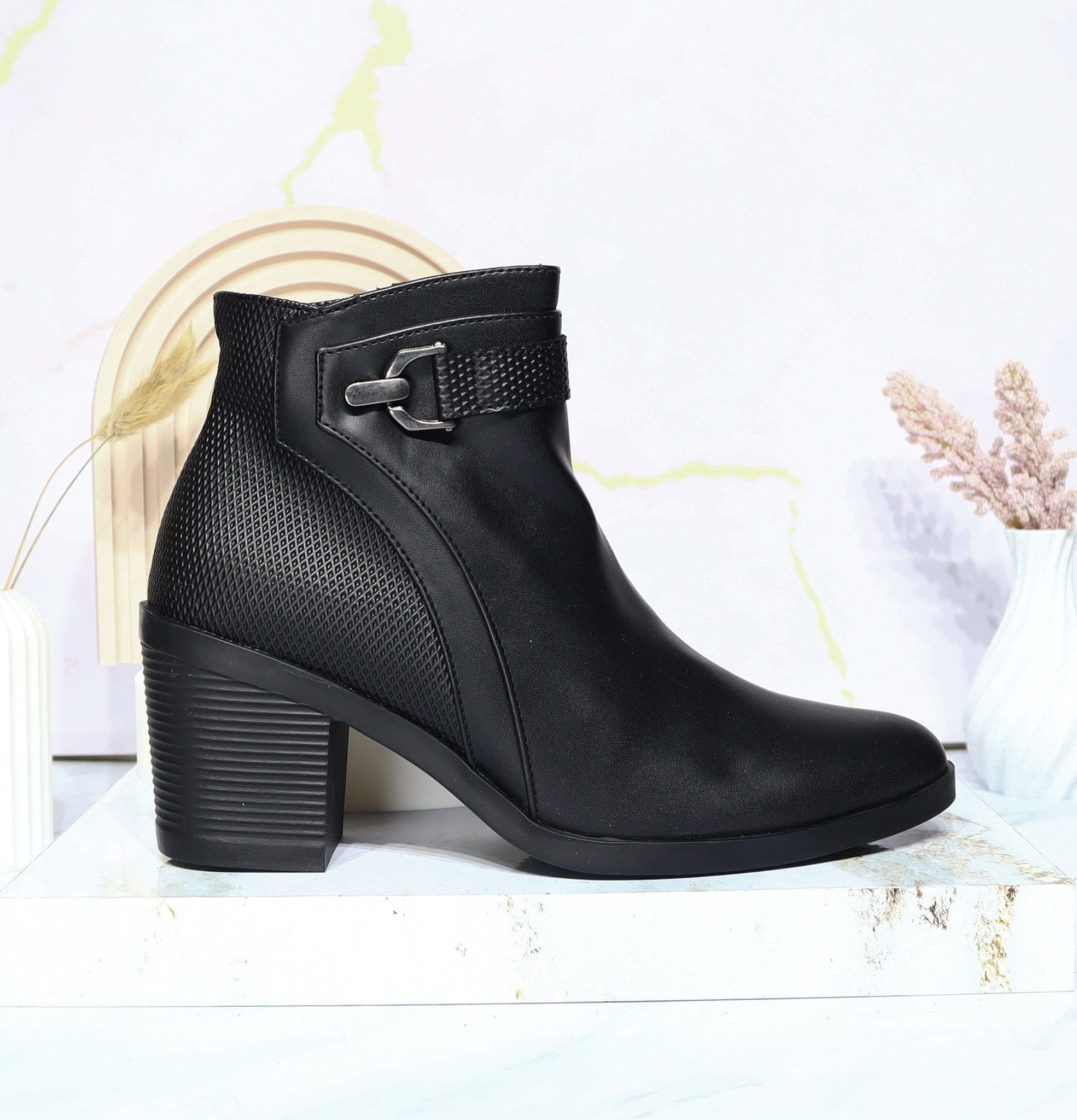 Botin negro para mujer 2429-Z22