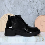 Mocasin negro charol para mujer 2524-Z22