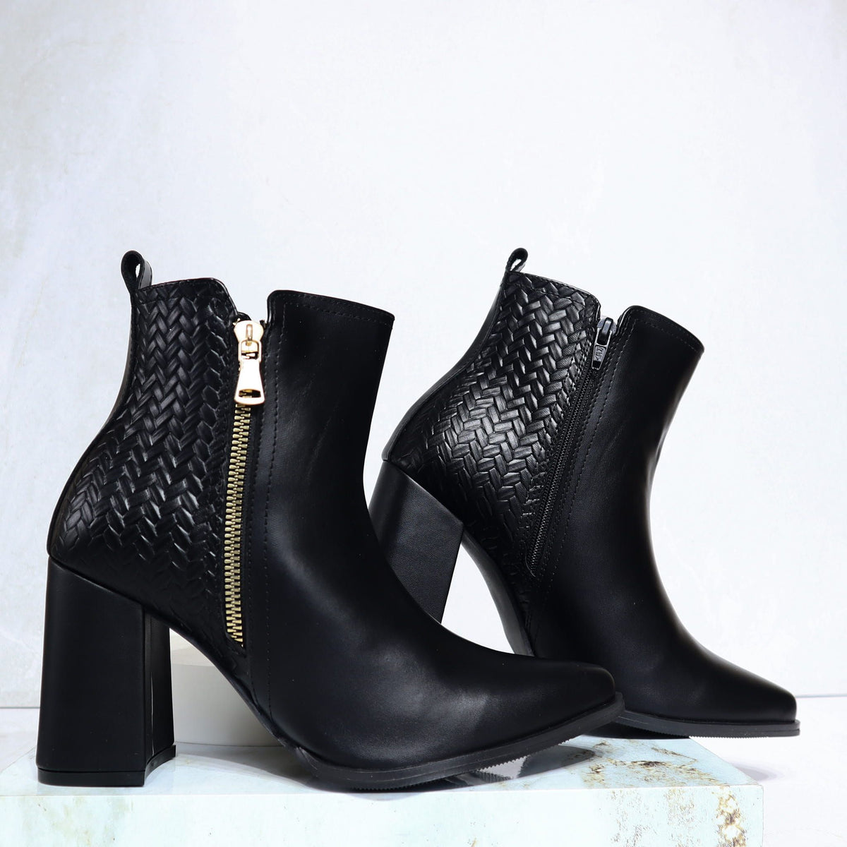 Botin tacon 5 1/2 negro para mujer 2665-Z22