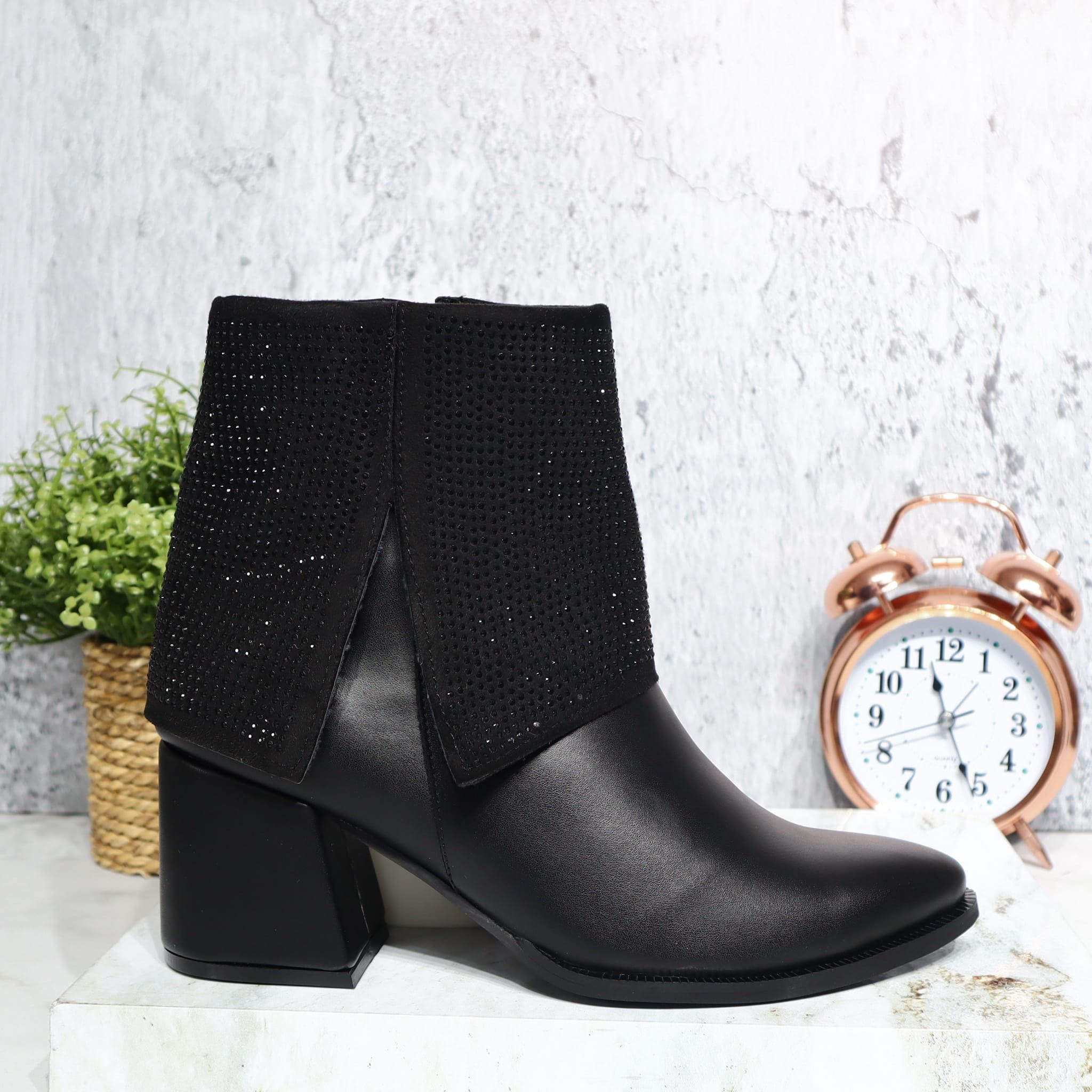 Botin negro piedras para mujer 501-Z578