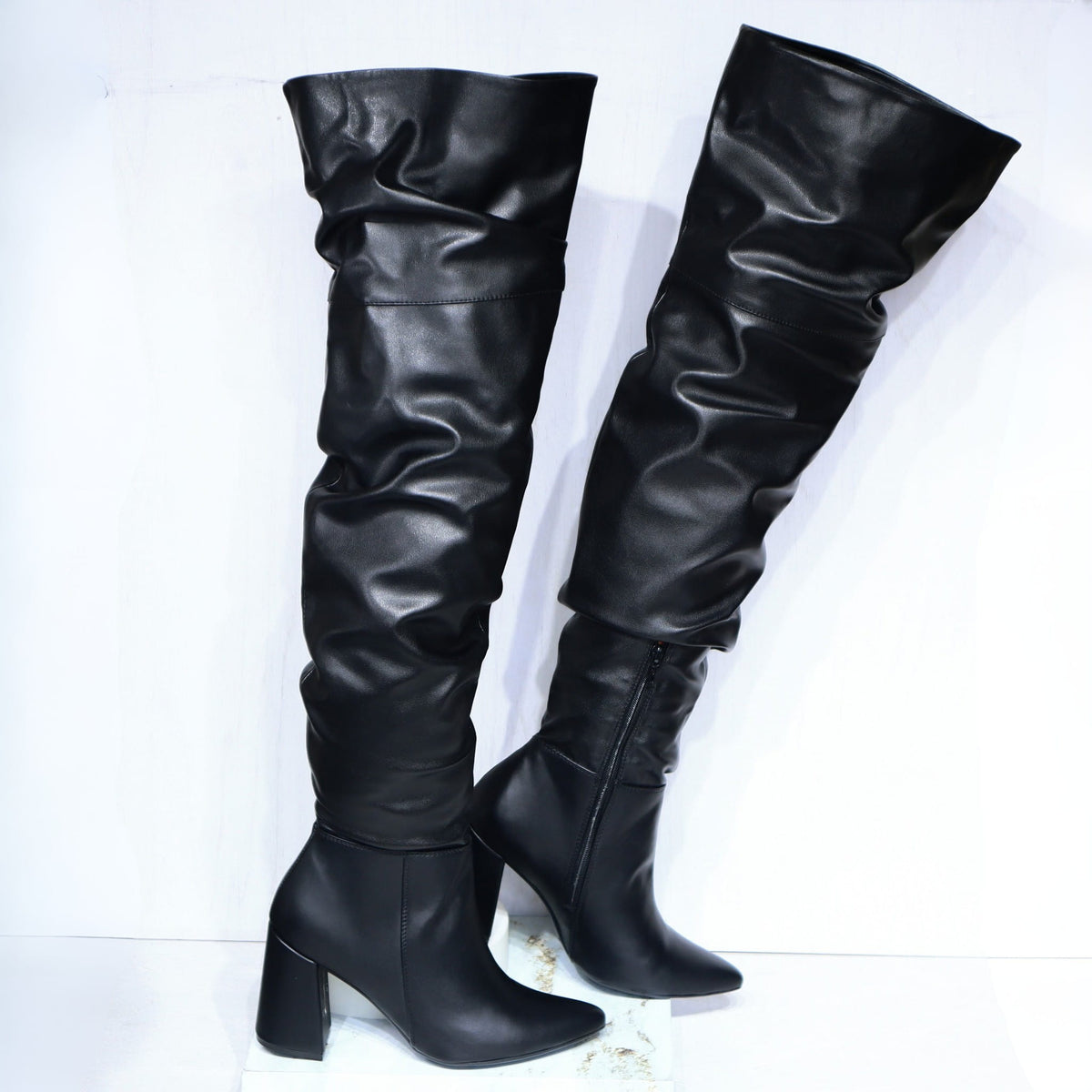 Bota tacon 5 1/2 negro para mujer LUCIANA-Z279