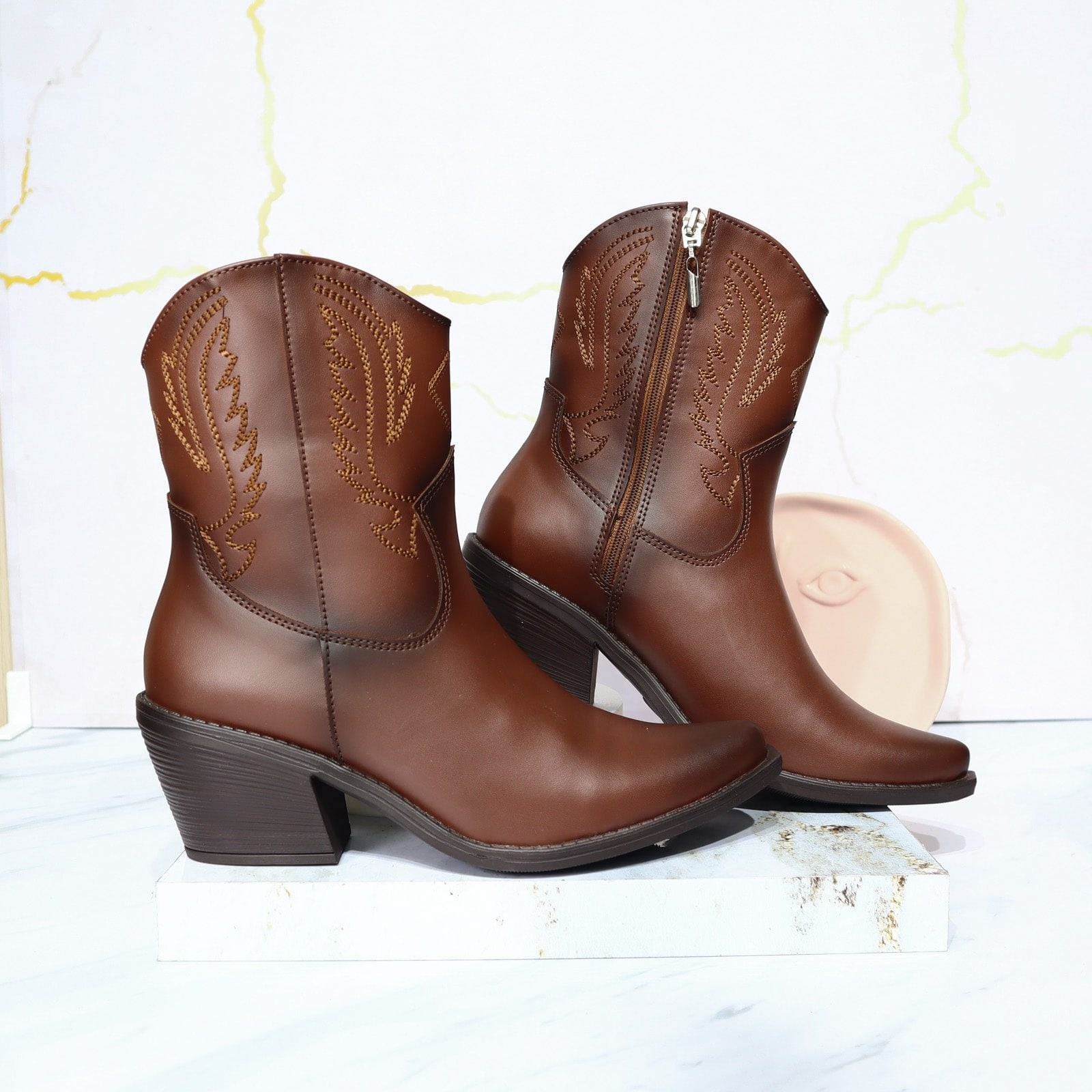 Bota cafe para mujer ST29-Z347