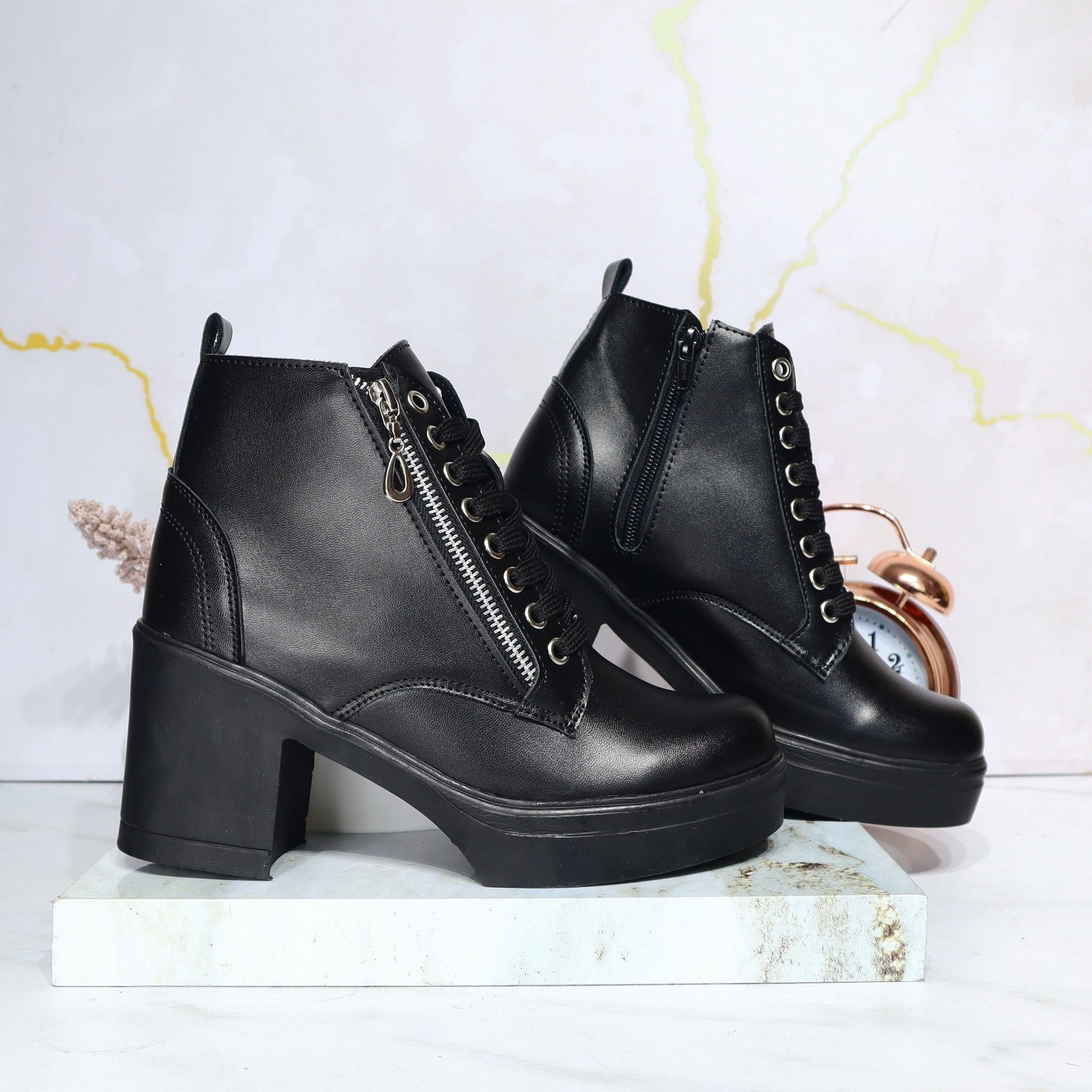 Botin negro para mujer TA327