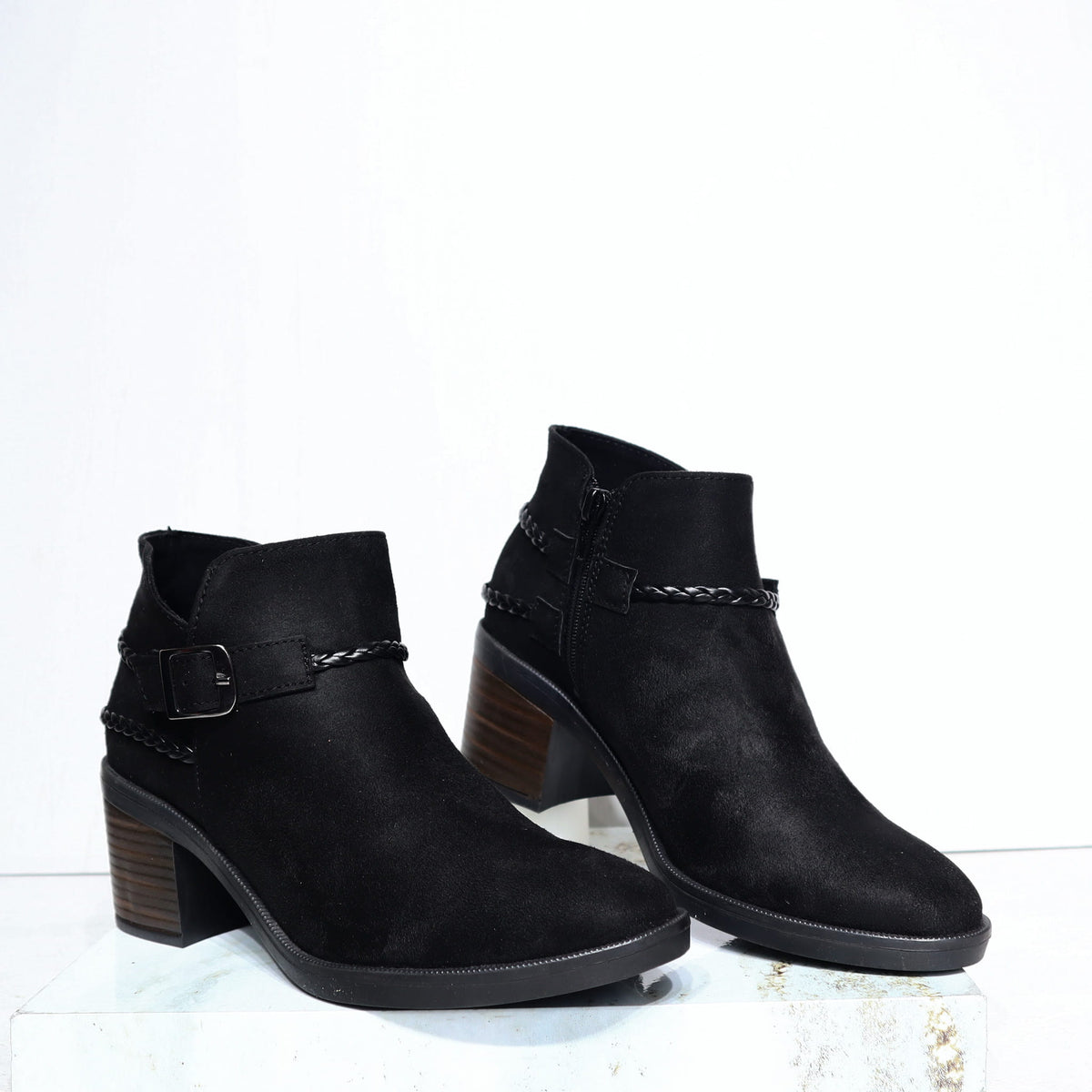 Botin tacon 5 1/2 negro para mujer 26109-Z22
