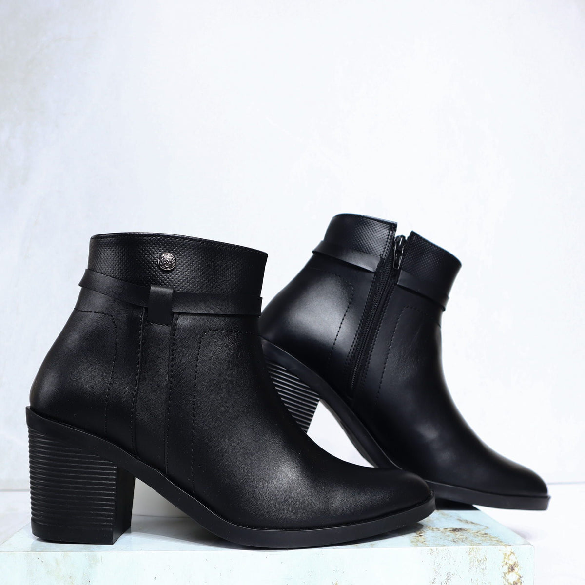 Botin negro para mujer A201-Z22