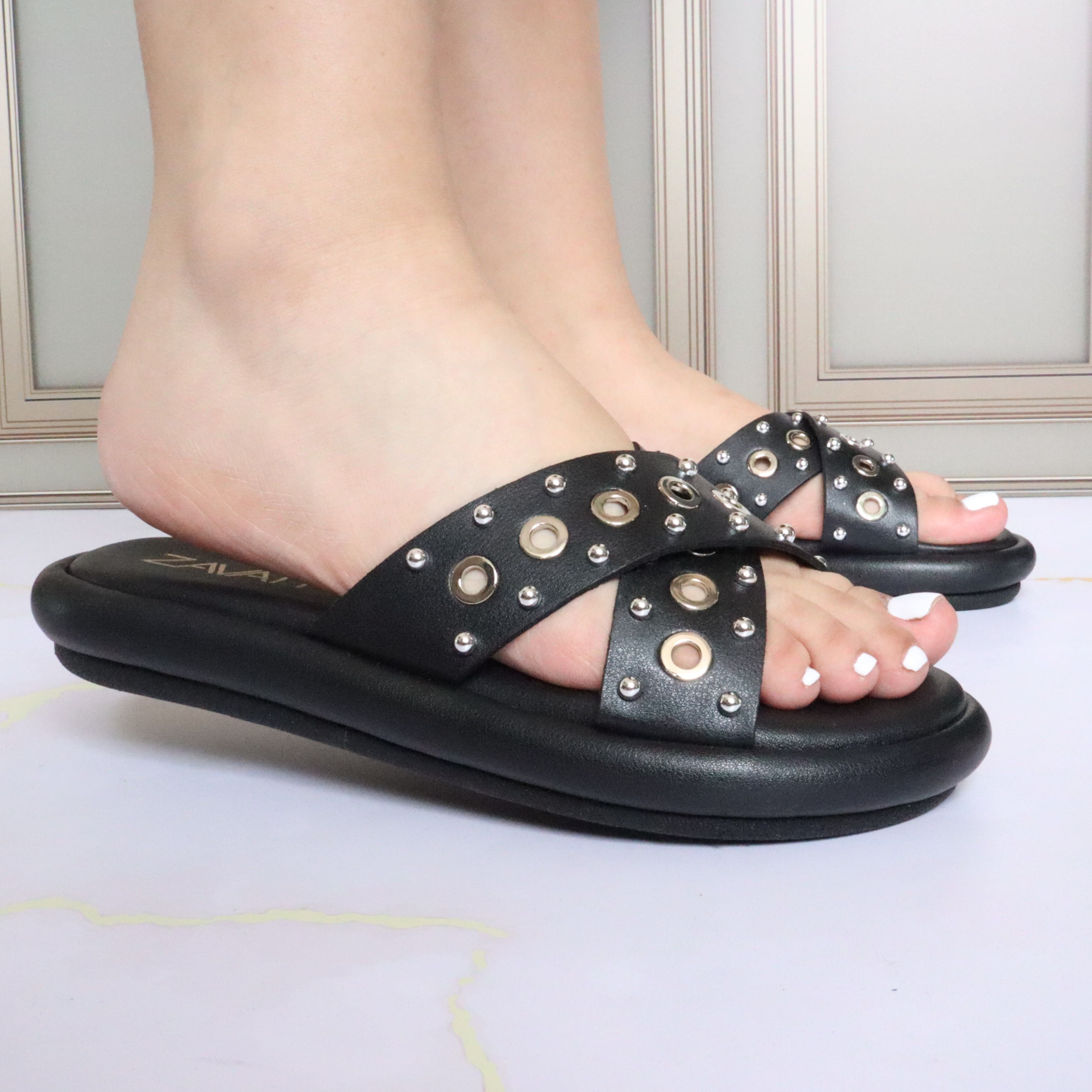 Sandalia plana para mujer 1030-Z43