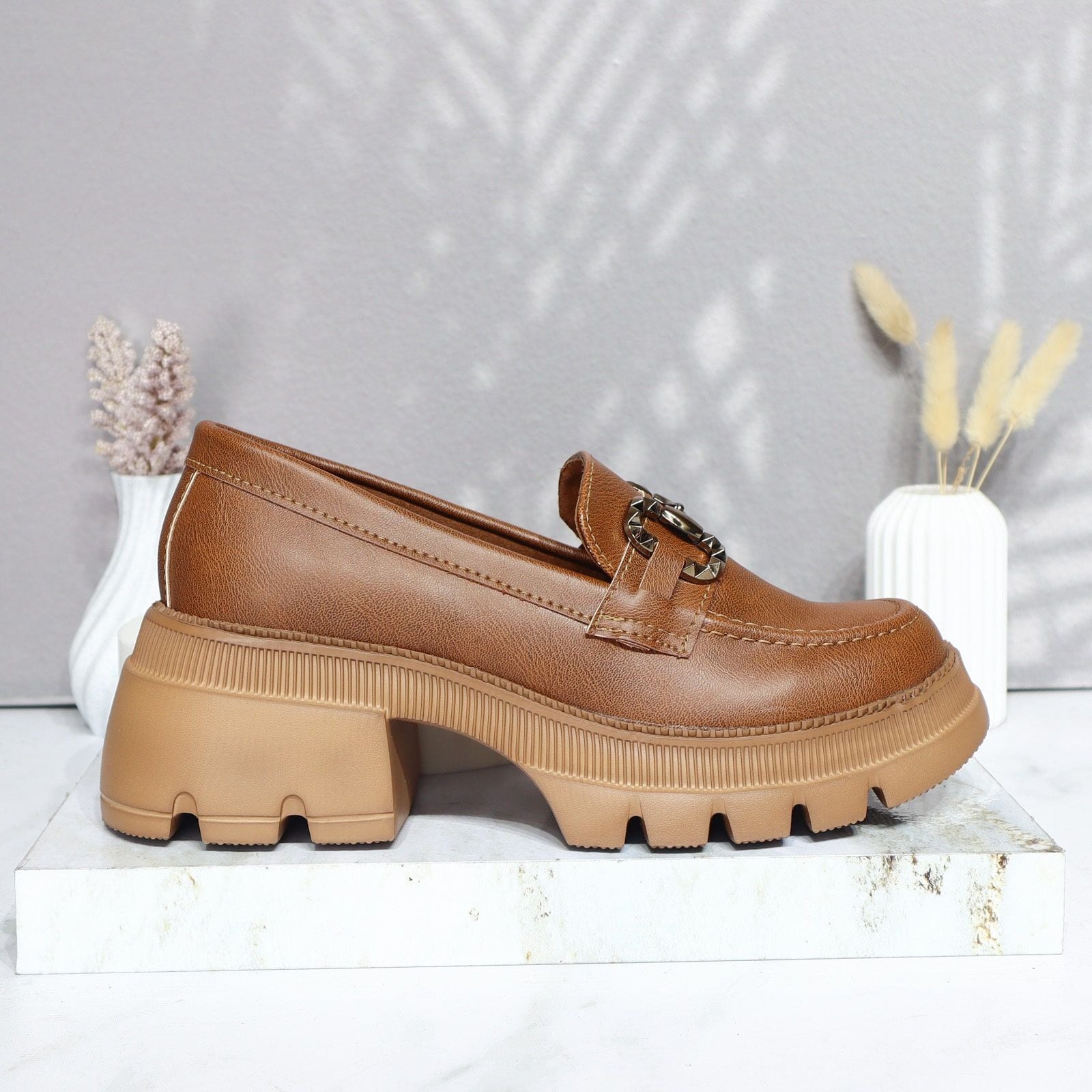 Mocasin tabaco para mujer 002-Z227