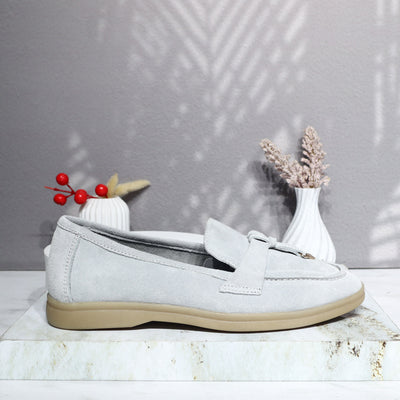 Mocasin gris cuero para mujer 25800-Z715