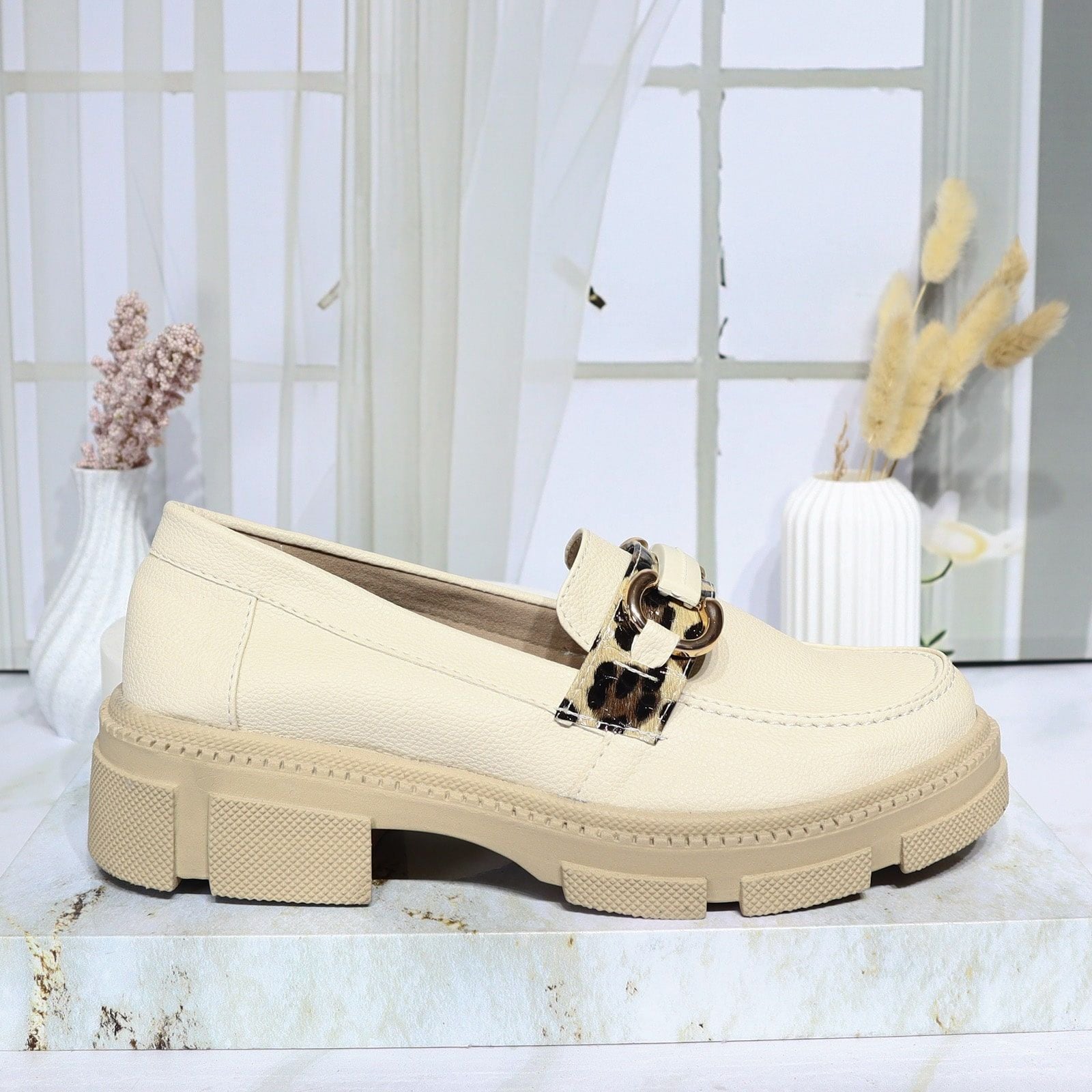 Mocasin beige x animal print para mujer 472-Z284