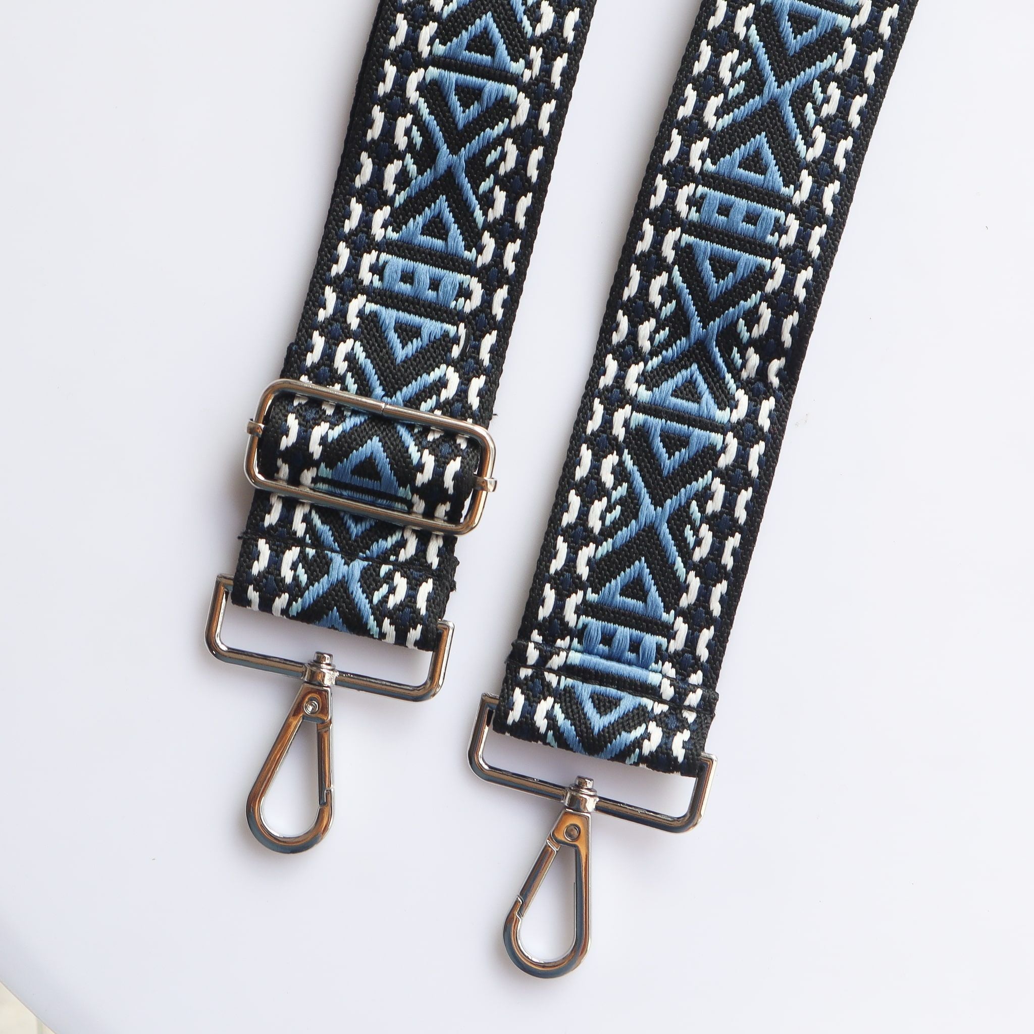Riata negro x azul piramide para mujer REA2