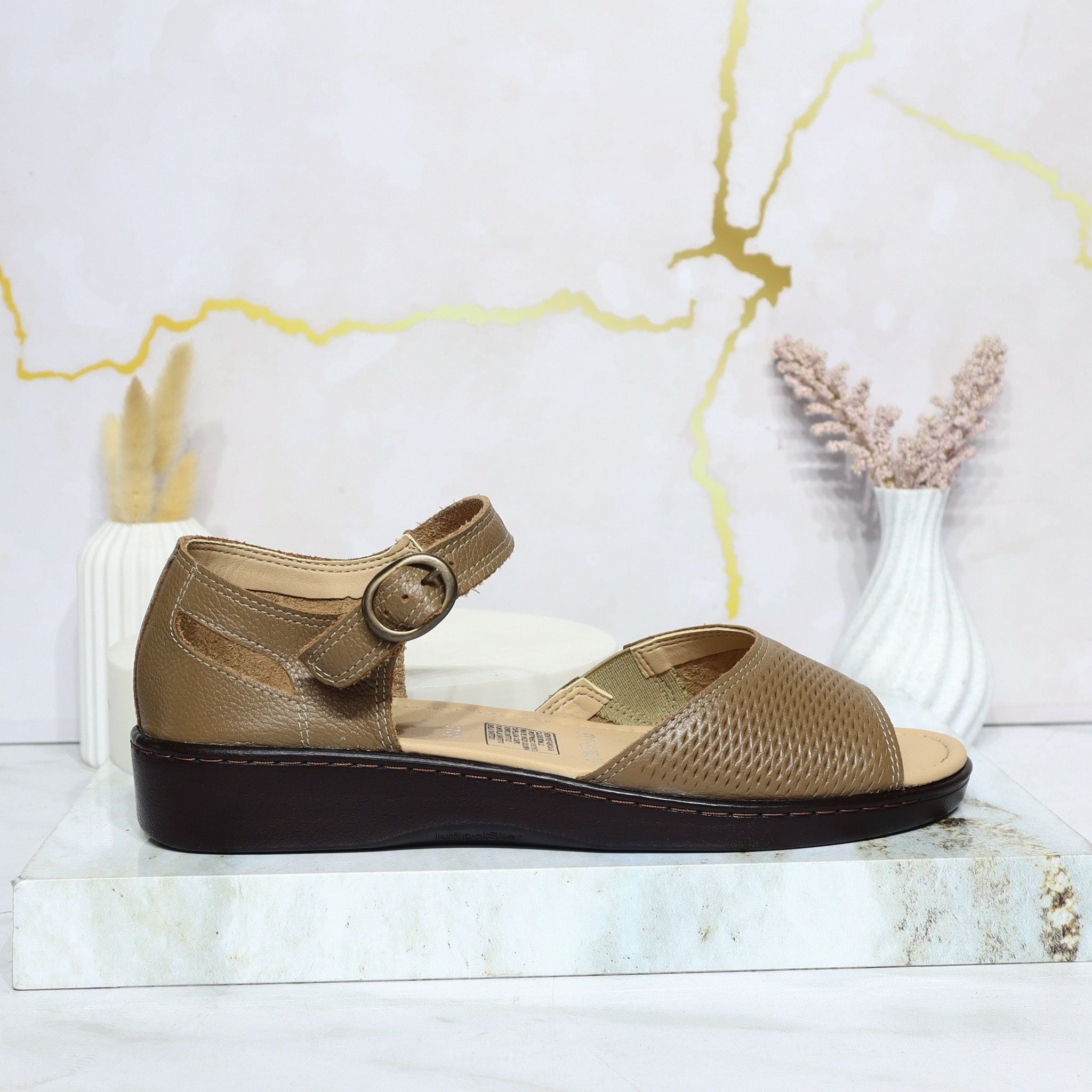 Romulo sandalia taupe para mujer RO5748