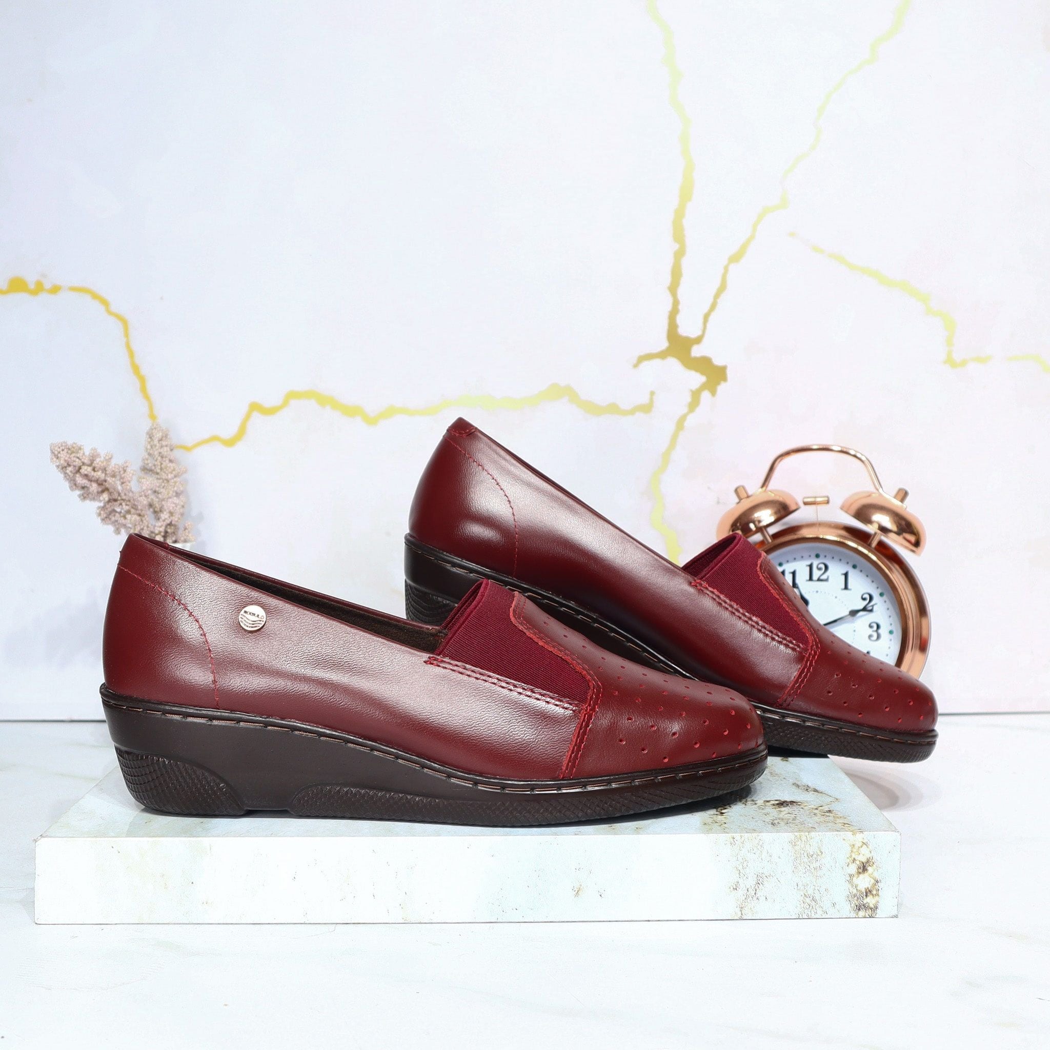 Romulo cerrado rojo para mujer RO3669