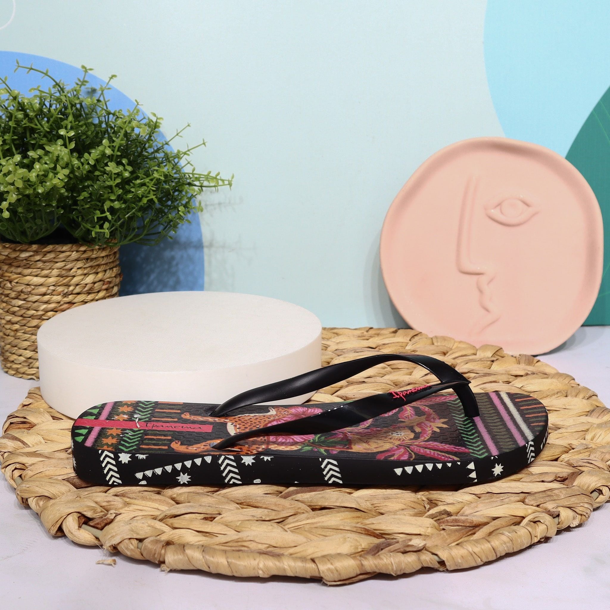 Sandalia plana negro para mujer VT25483