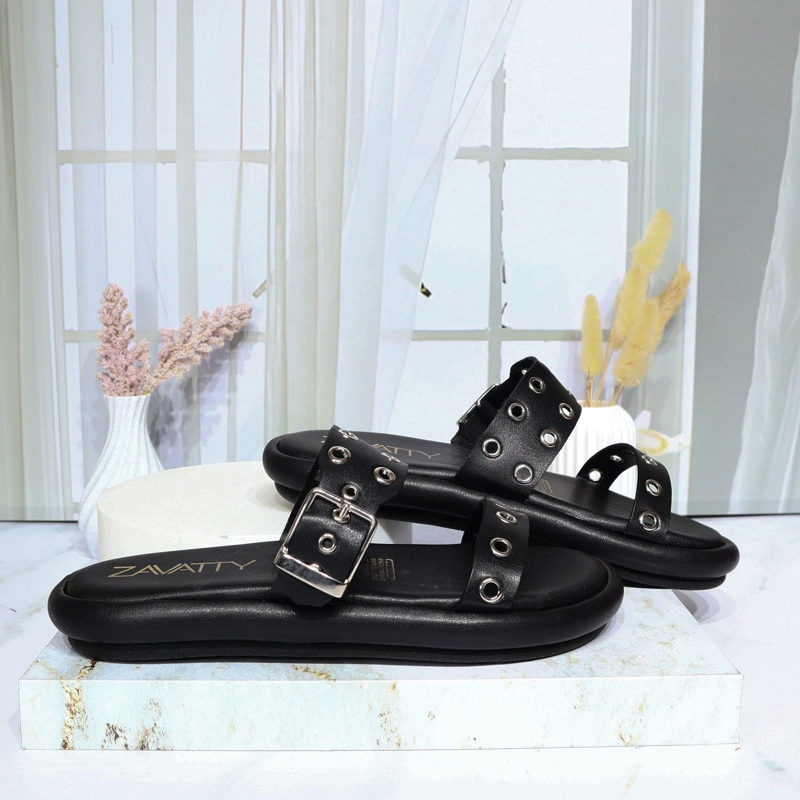 Sandalia plana negro para mujer 1029-Z43