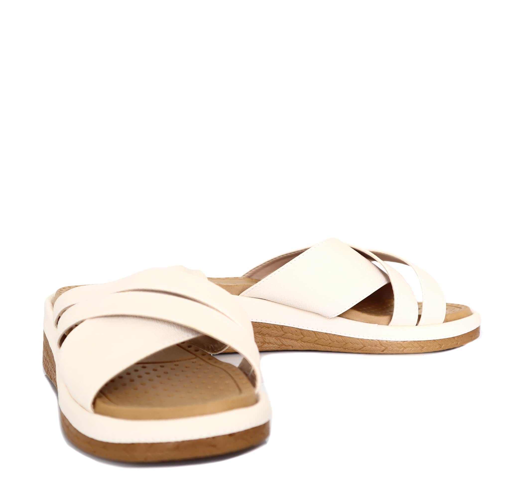 Plataforma baja crema para mujer 1057-Z431