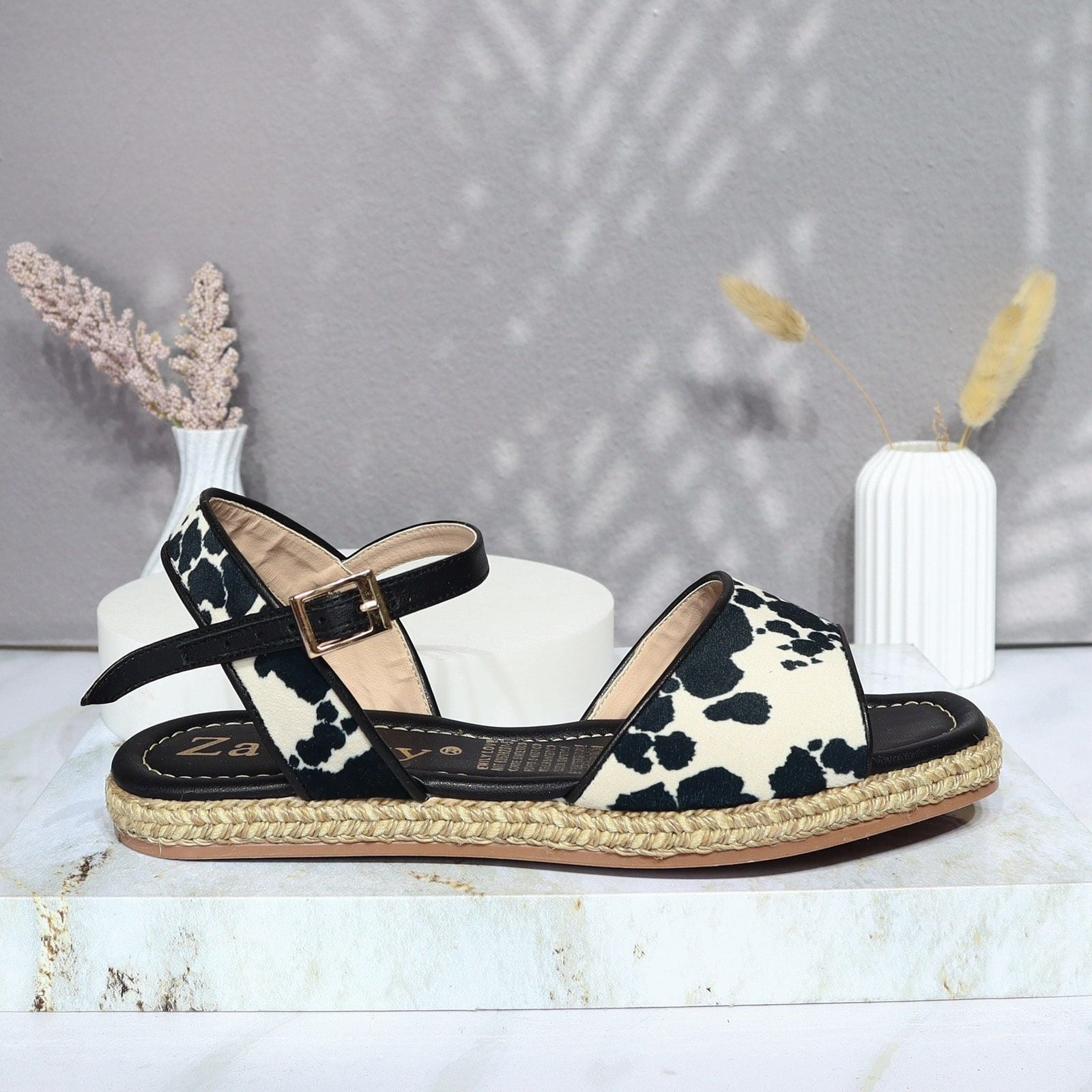 Sandalia plana negro para mujer 1839-Z101