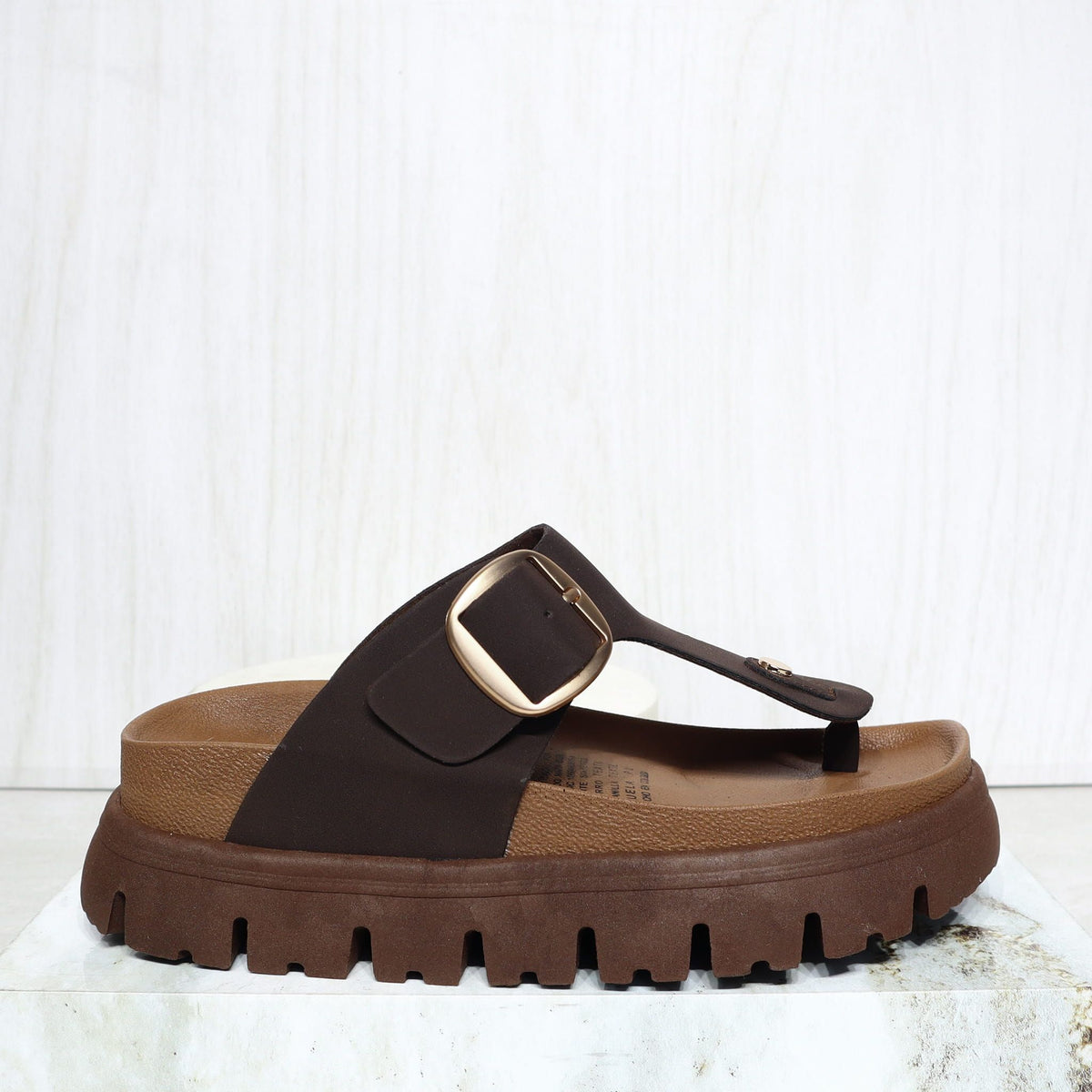 Sandalia canoa cafe para mujer 2000A-Z620