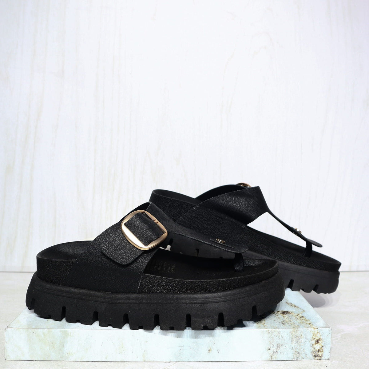 Sandalia canoa negro para mujer 2000A-Z620