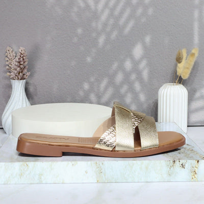 Sandalia plana oro cuero para mujer 23C06-Z19