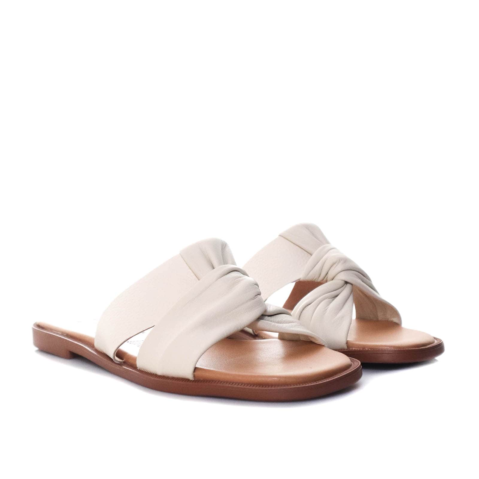 Sandalia plana talco para mujer 23C13-Z19
