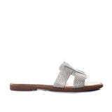 Sandalia plana platino para mujer 23C18-Z19