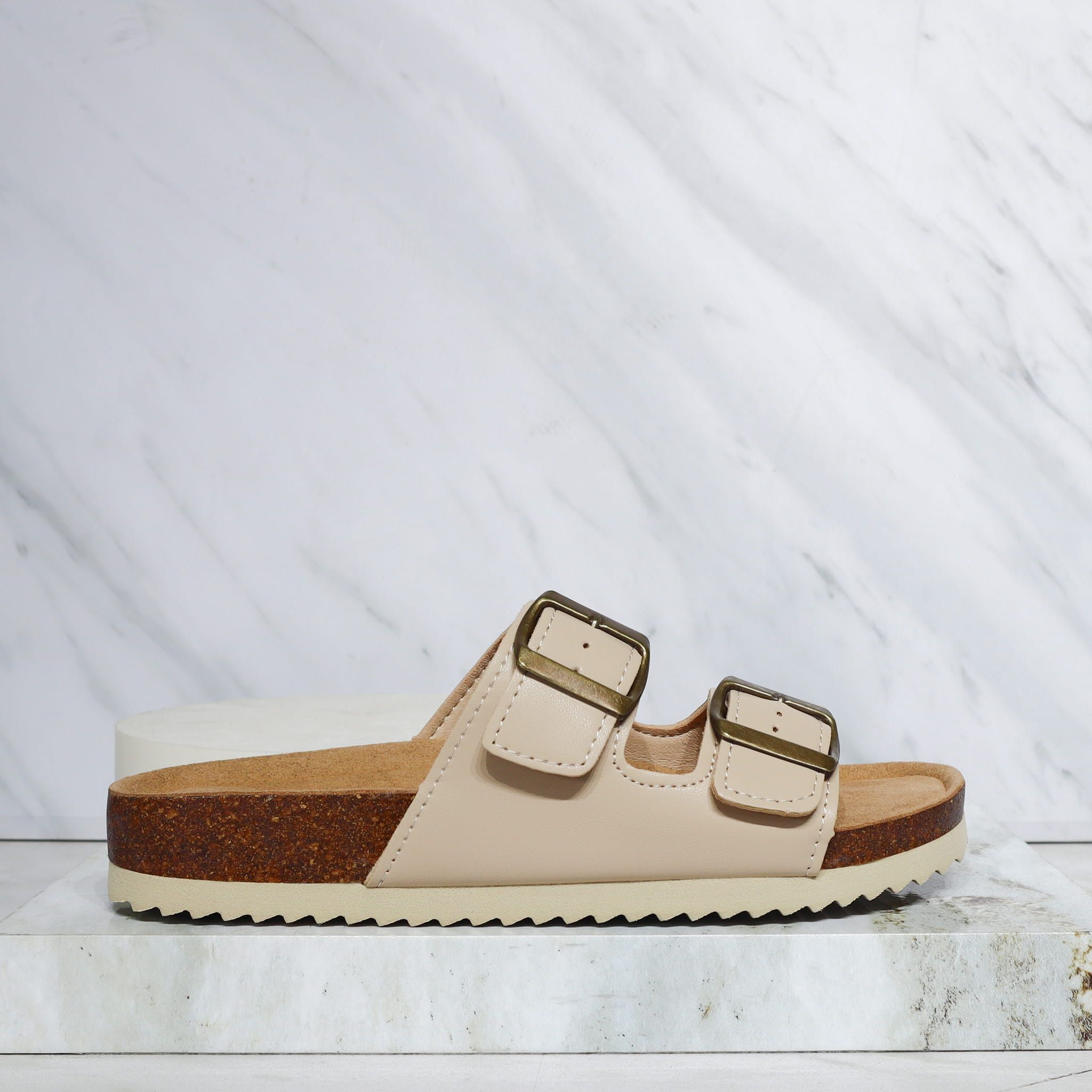 Sandalia canoa beige para mujer 251610-Z718