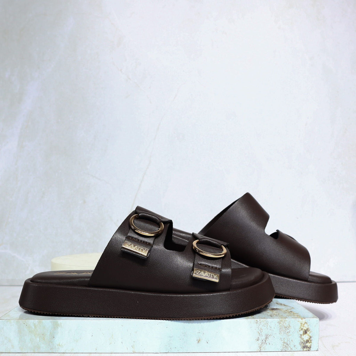 Sandalia canoa cafe para mujer 26040-Z43