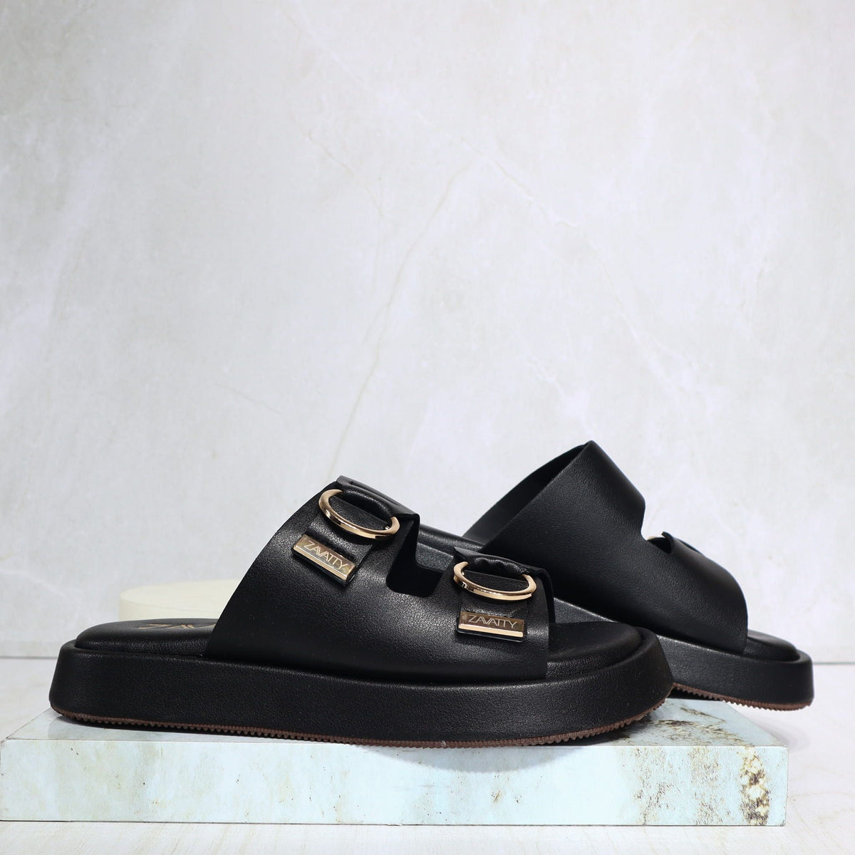 Sandalia canoa negro para mujer 26040-Z43
