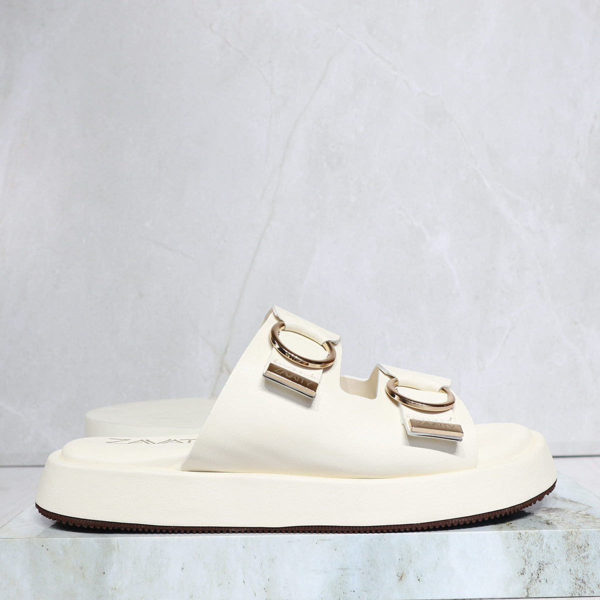 Sandalia canoa talco para mujer 26040-Z43