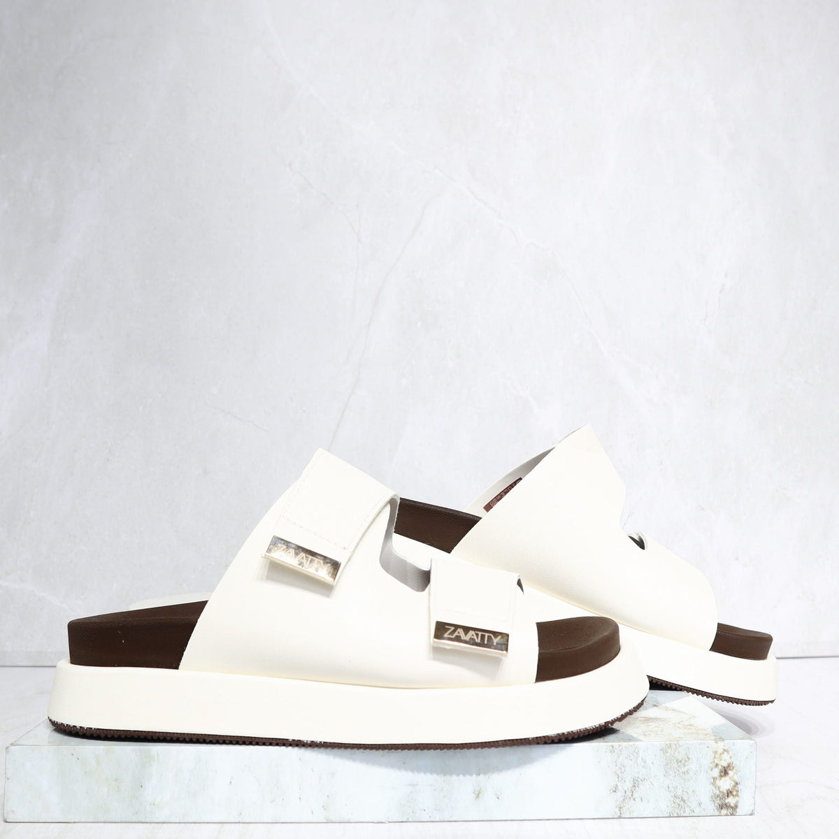 Sandalia canoa talco para mujer 26047-Z43