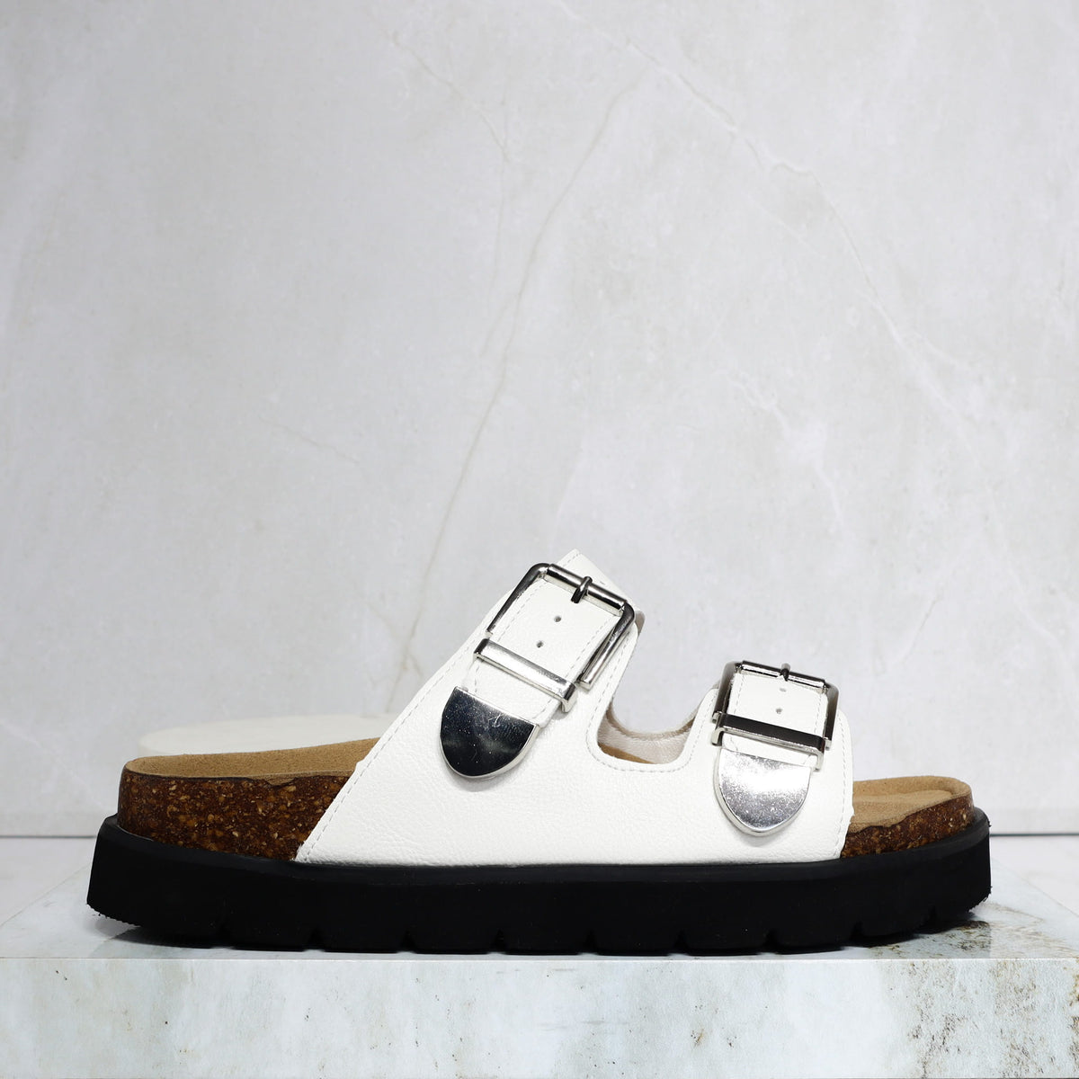 Sandalia canoa blanco para mujer 26108-Z718