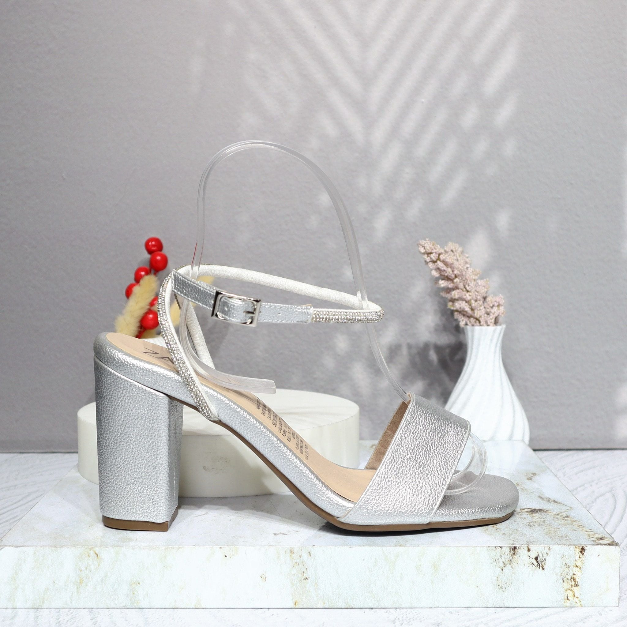 Sandalia tacon plata para mujer 2729-Z148