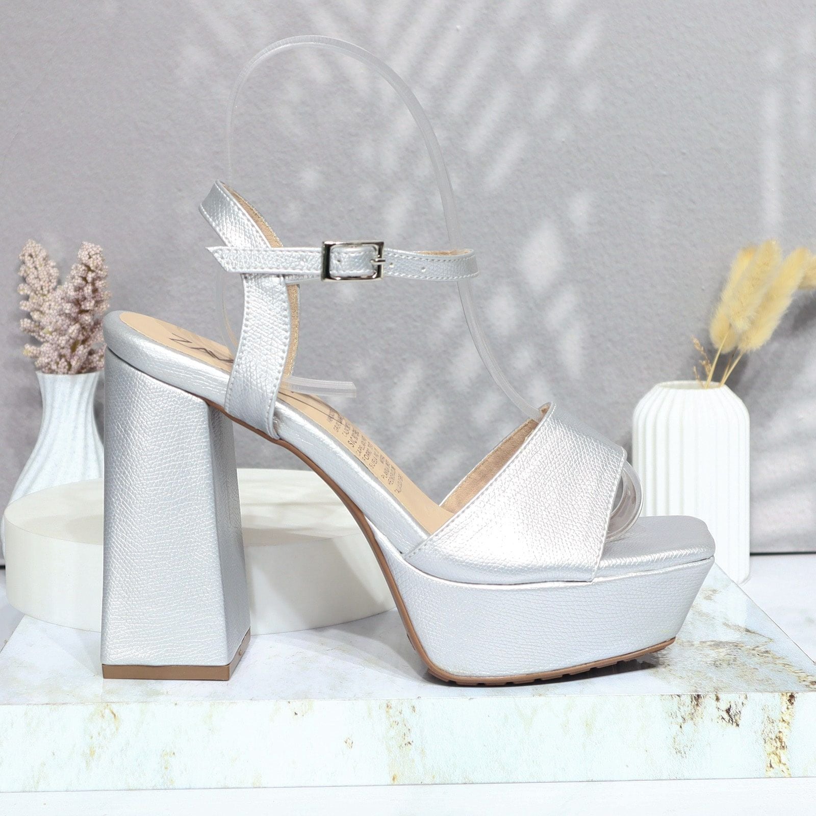 Plataforma alta plata para mujer 2740-Z148