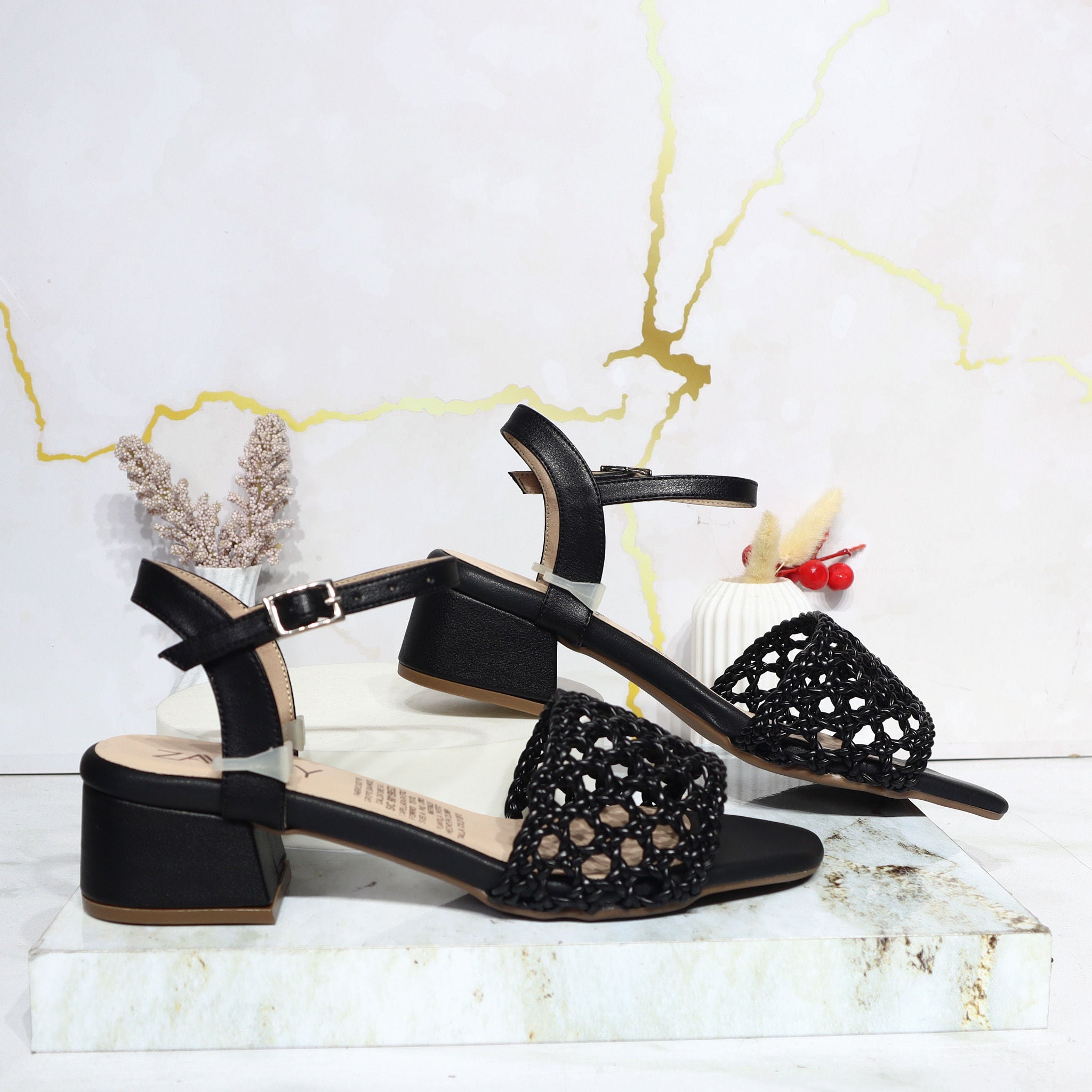 Sandalia tacon negro para mujer 2782-Z148