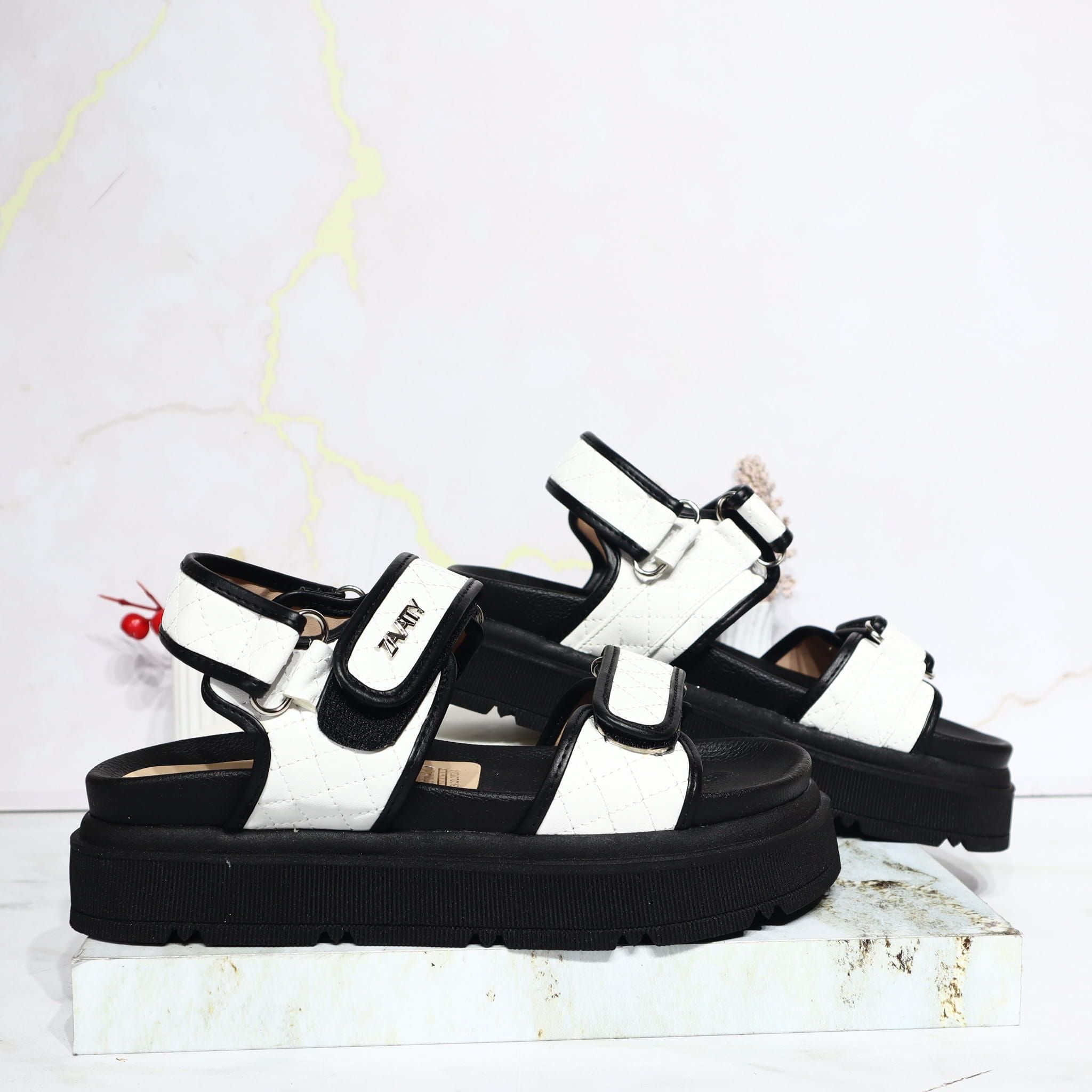 Sandalia canoa talco x negro para mujer 3094-Z617